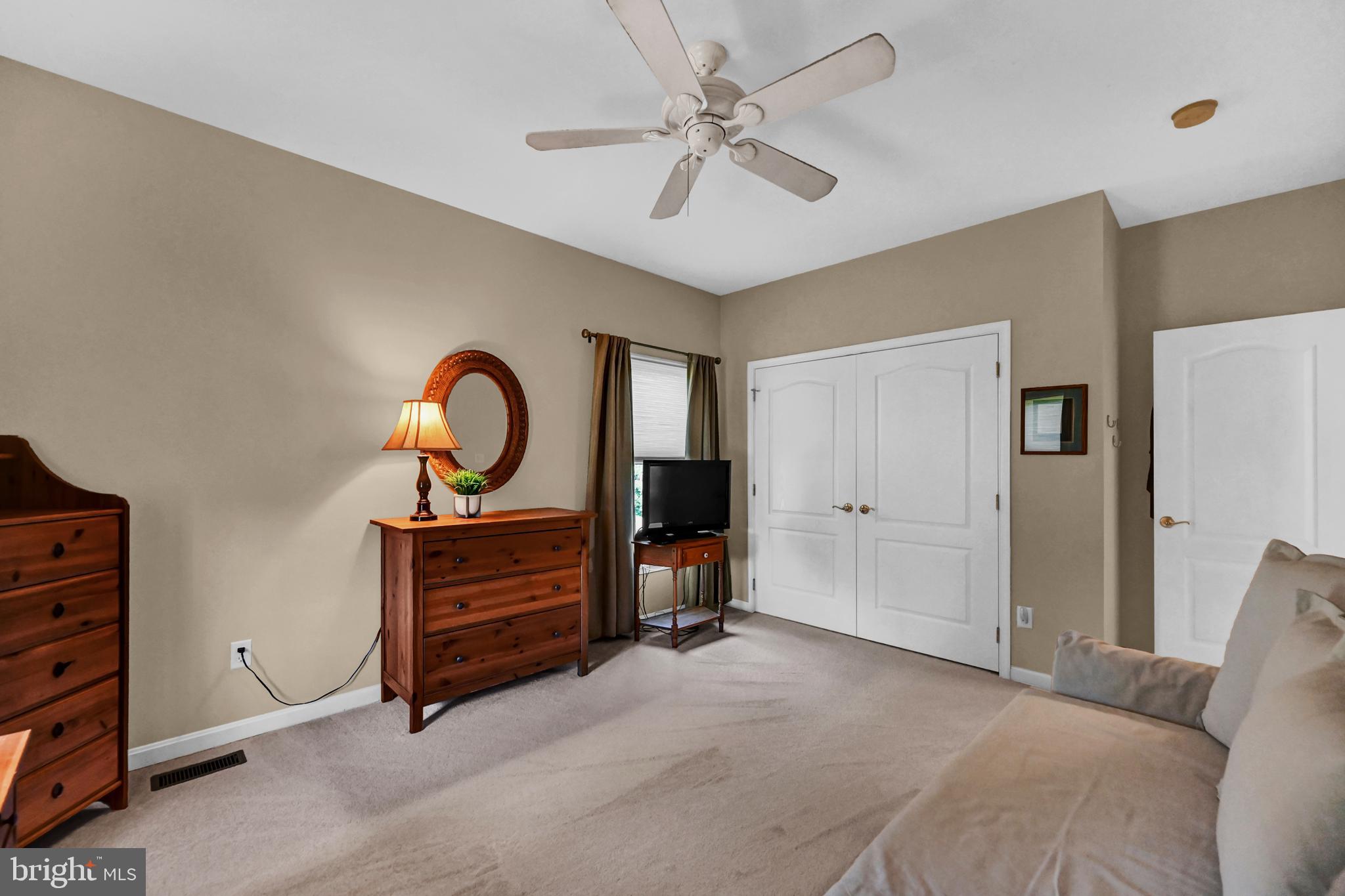 HUNT FIELDS - Residential