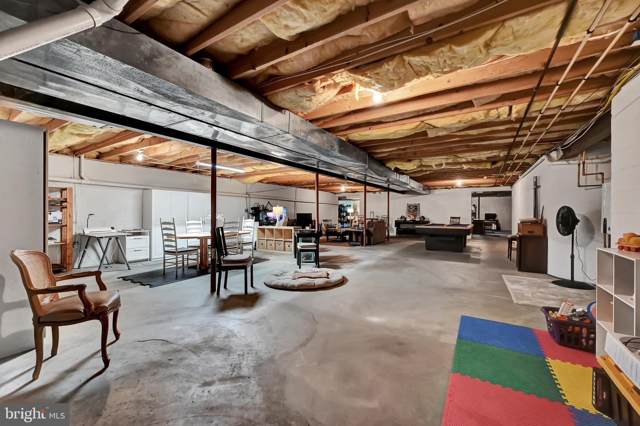 HUNT FIELDS - Residential