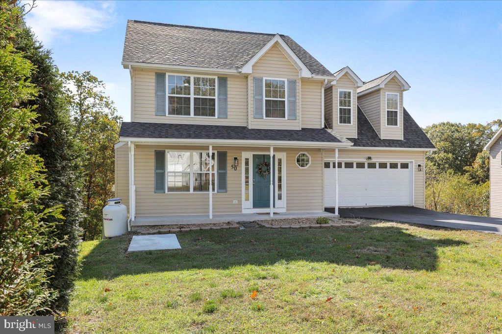 Photo of 50 Jewels Court, MARTINSBURG, WV 25404 (MLS # WVBE2045356)