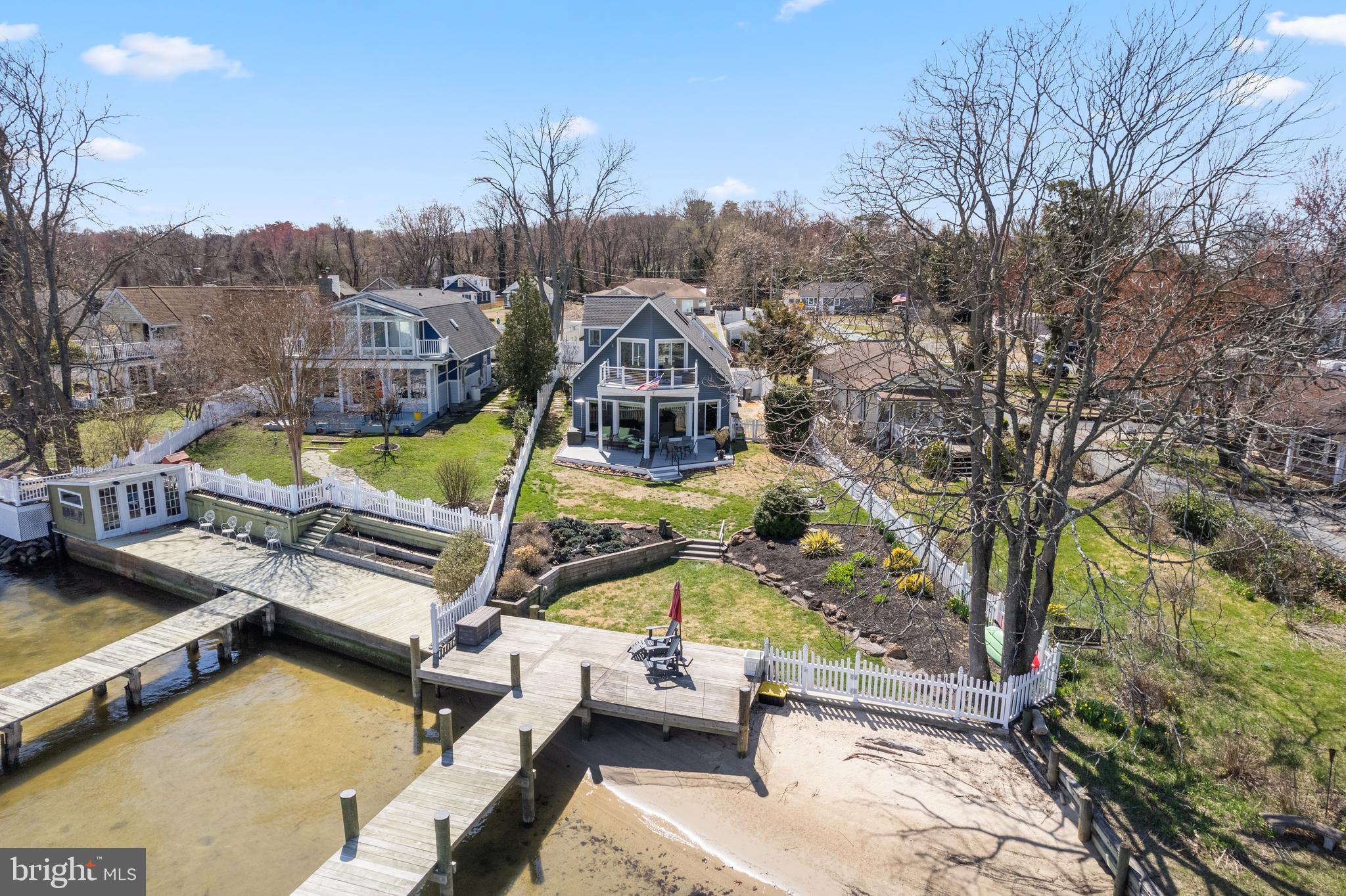 1302 MCNABBS LANE
