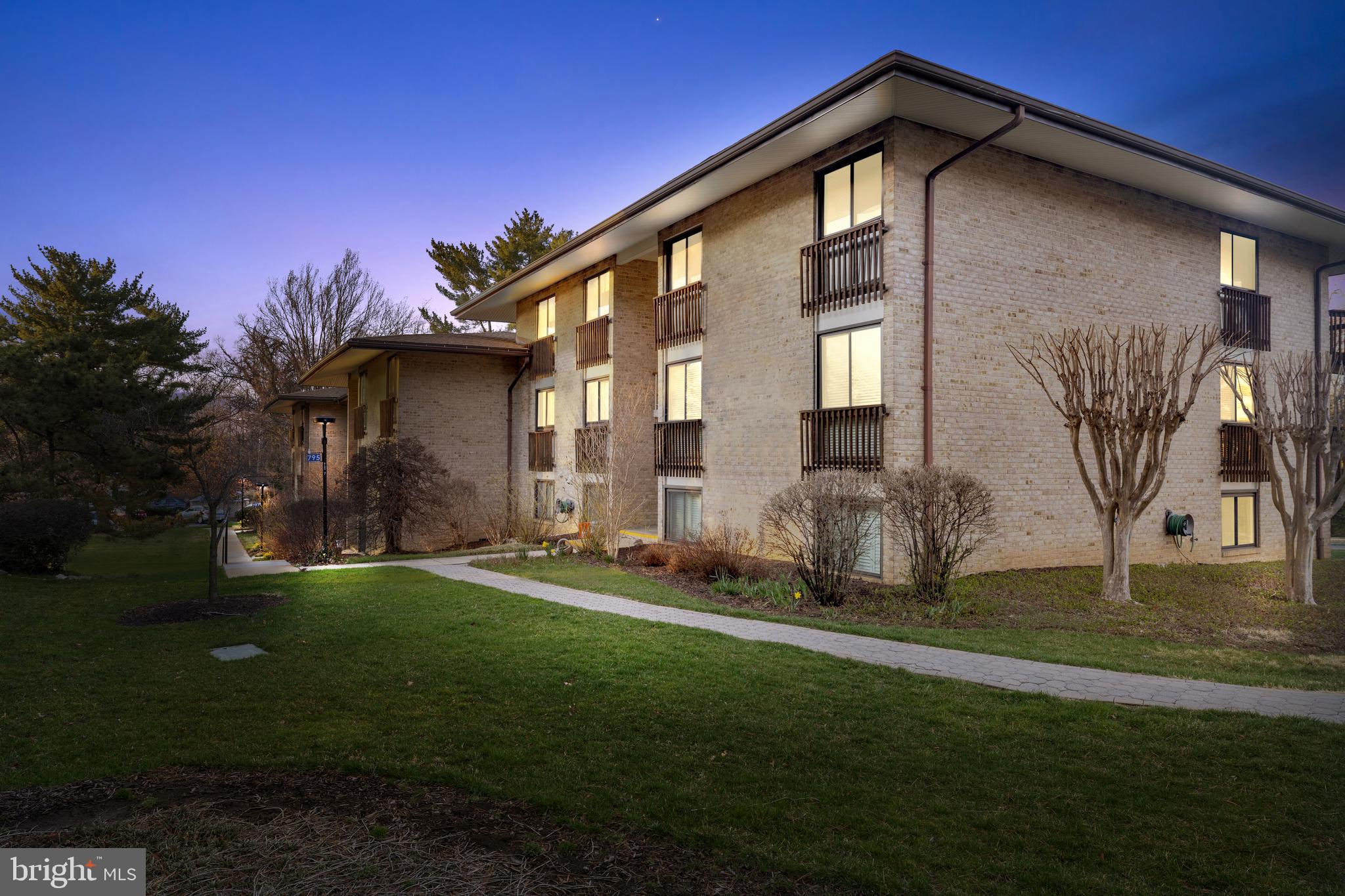 SEVERN HOUSE - Residential