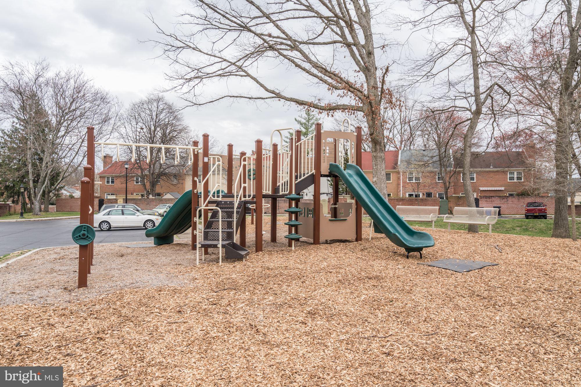 CHARLESTOWN - Residential