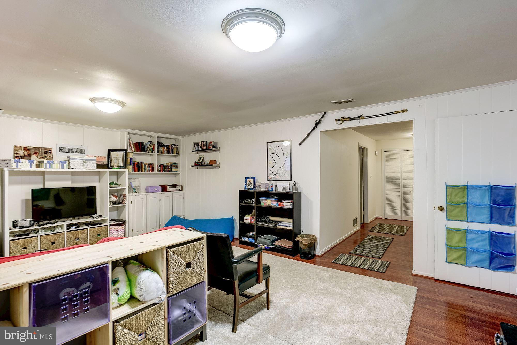 CHARLESTOWN - Residential