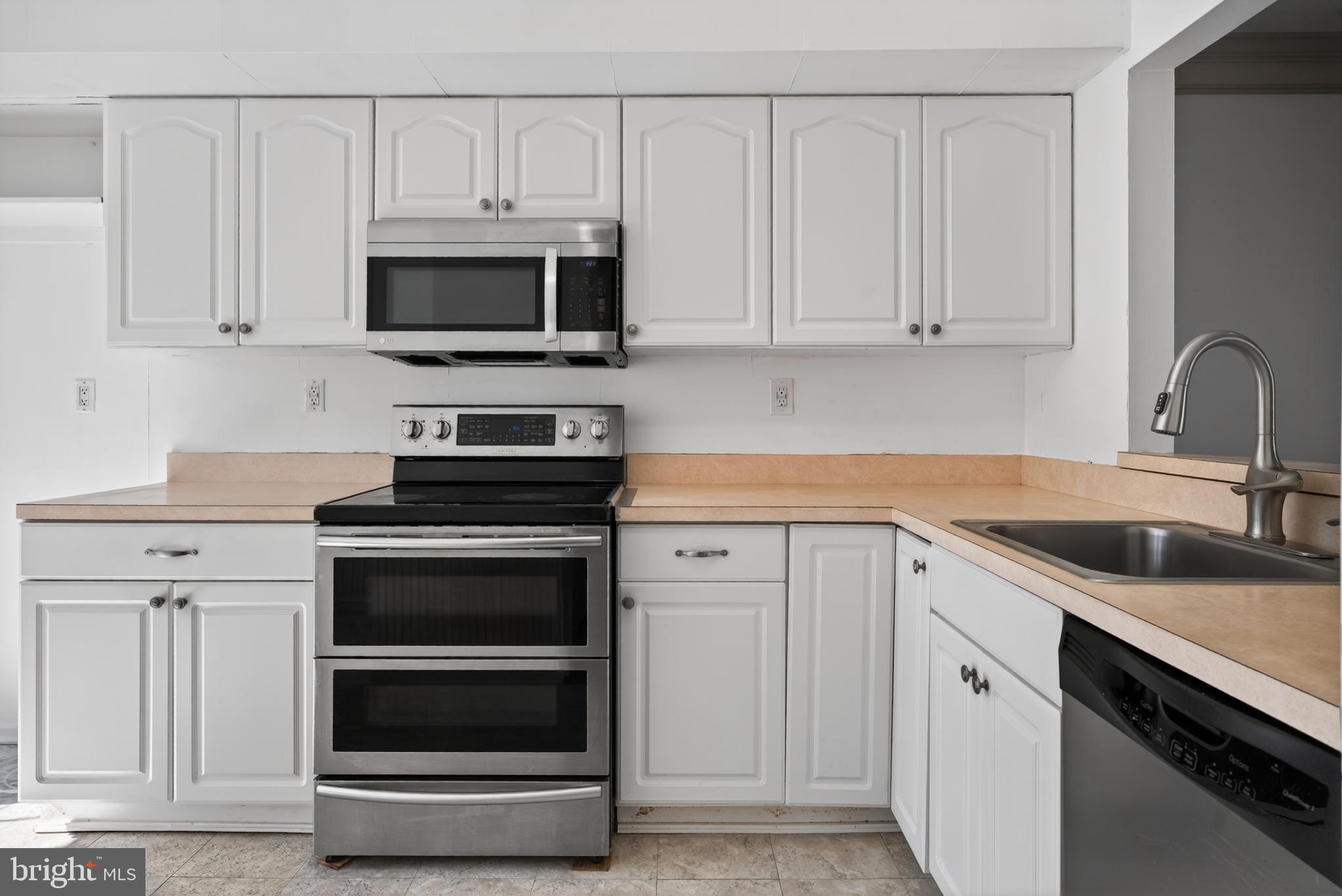 GWYNEDD POINTE - Residential