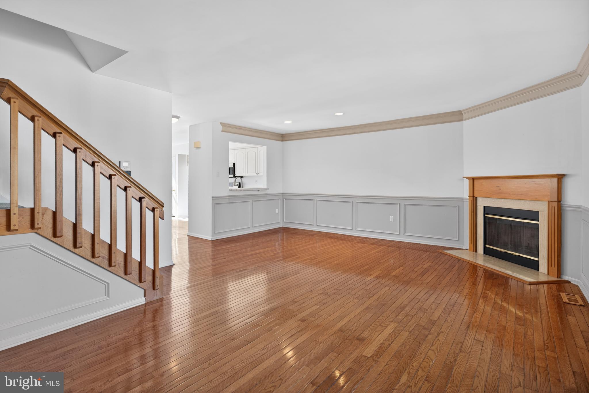 4101 QUAKER COURT