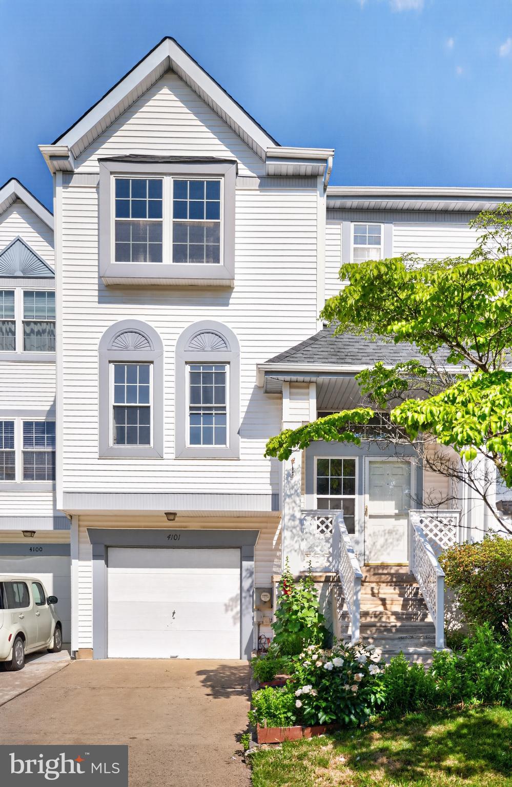 GWYNEDD POINTE - Residential