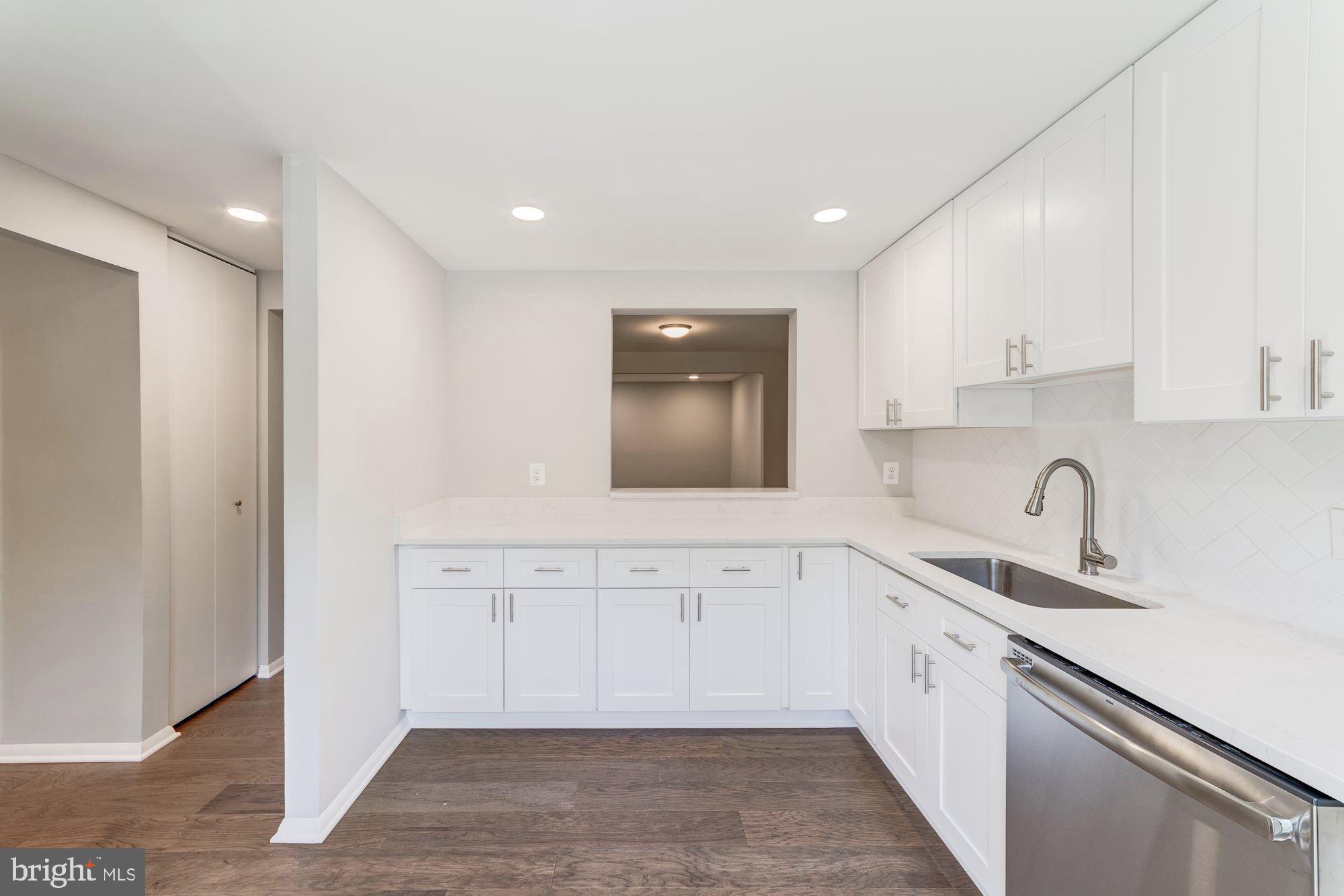 BURKE CENTRE - Residential