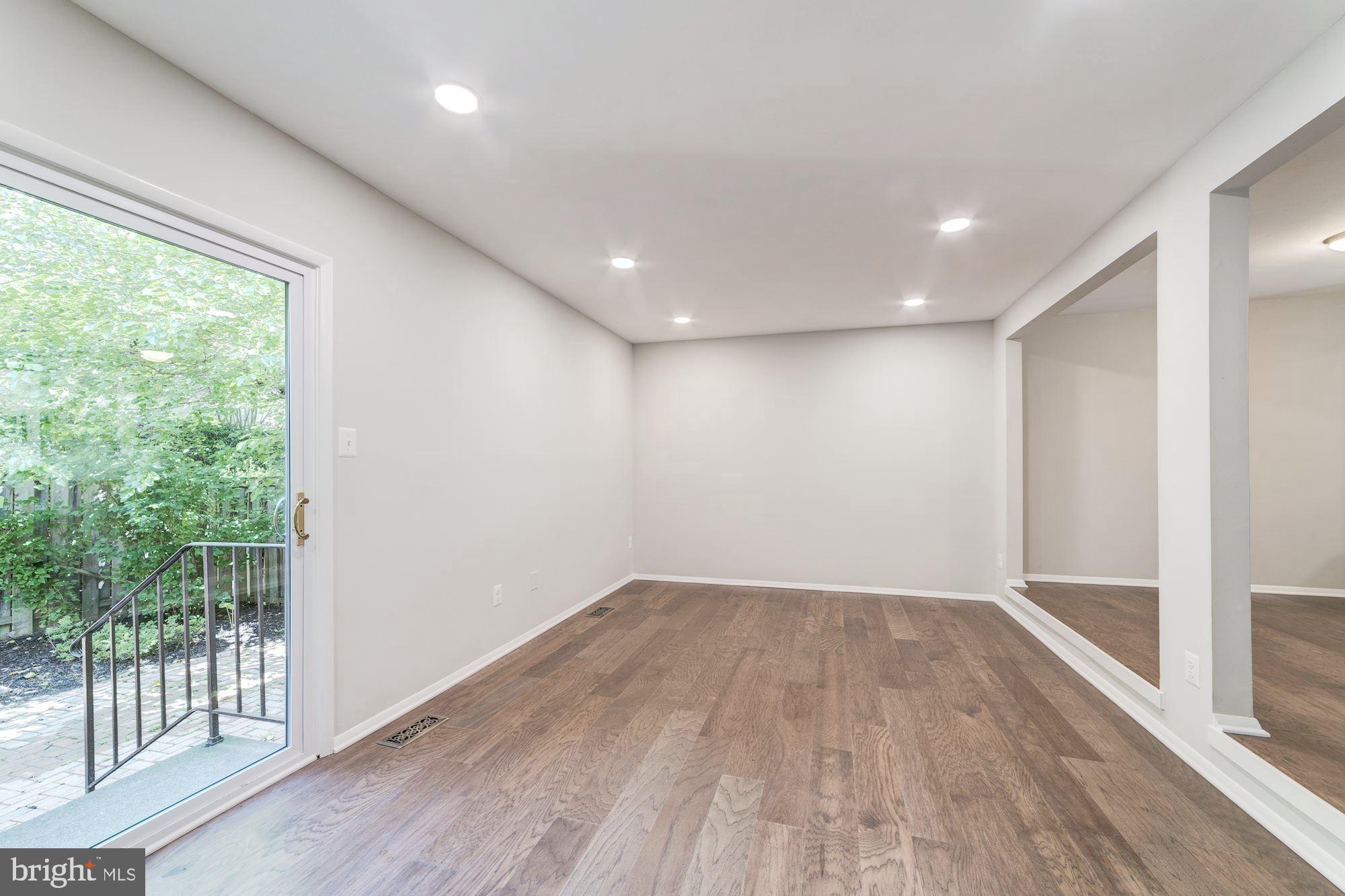 BURKE CENTRE - Residential