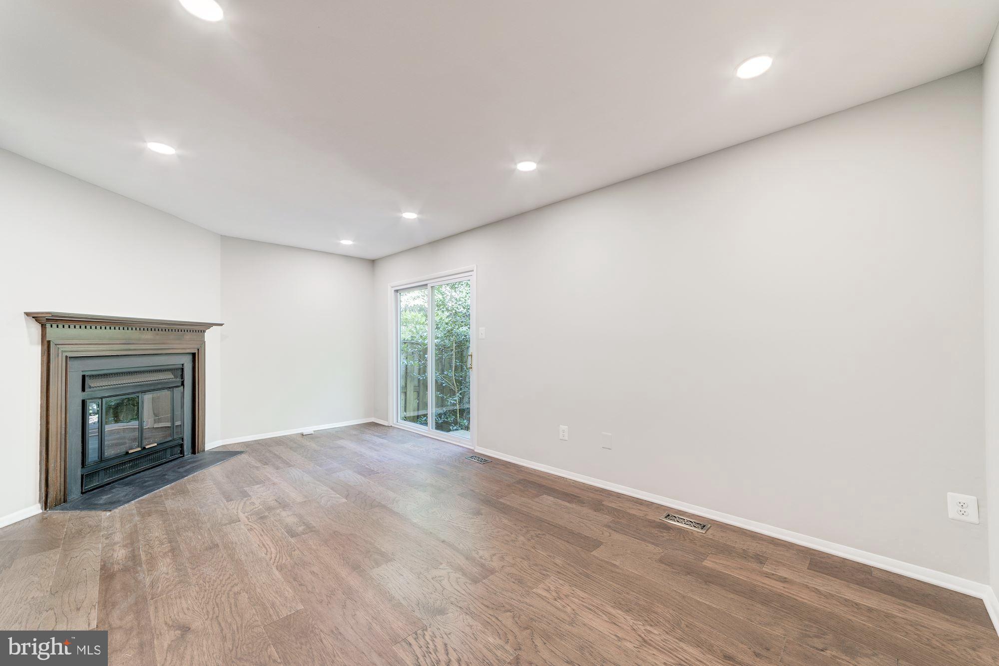 BURKE CENTRE - Residential