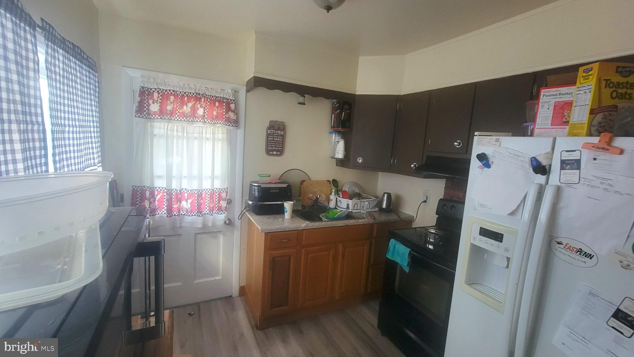 1939 WOODVALE AVENUE