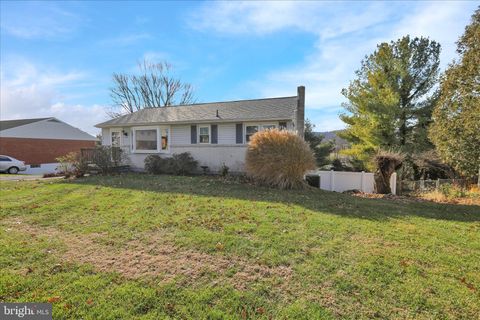 Tiny photo for 72 Mountain Boulevard, WERNERSVILLE, PA 19565 (MLS # PABK2065992)
