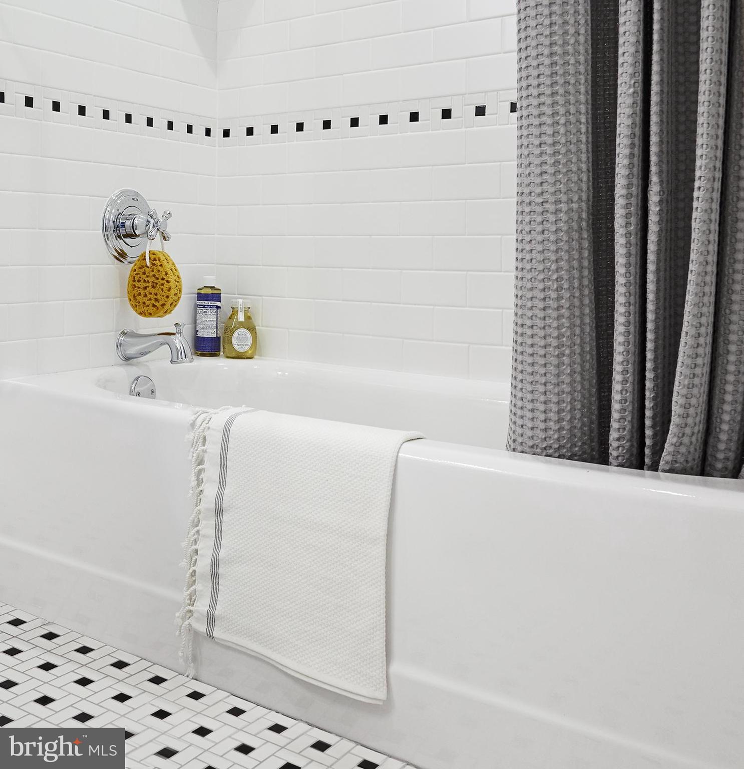 CENTER CITY - Residential Lease