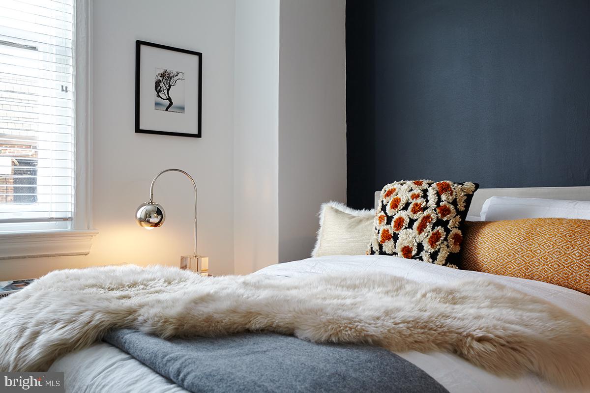 CENTER CITY - Residential Lease