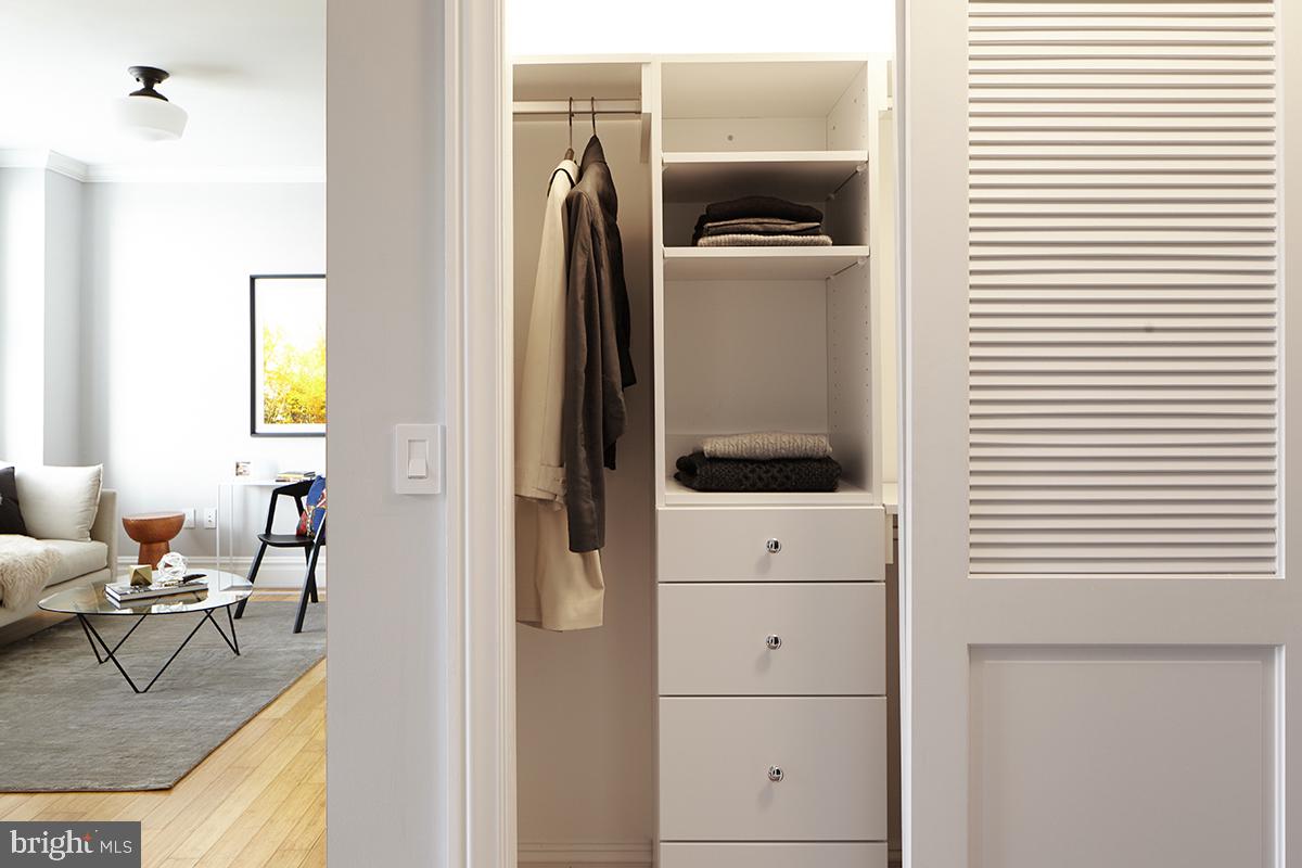 CENTER CITY - Residential Lease