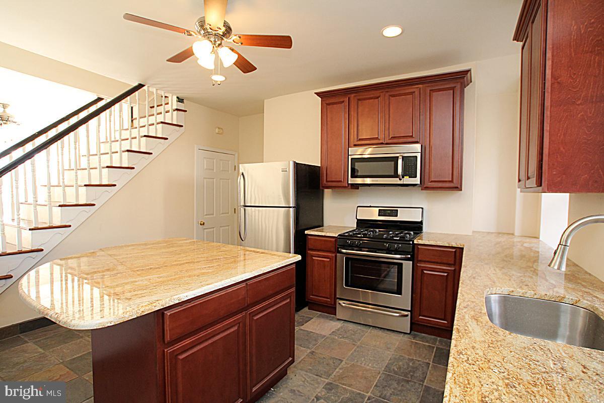 MANAYUNK - Residential Lease