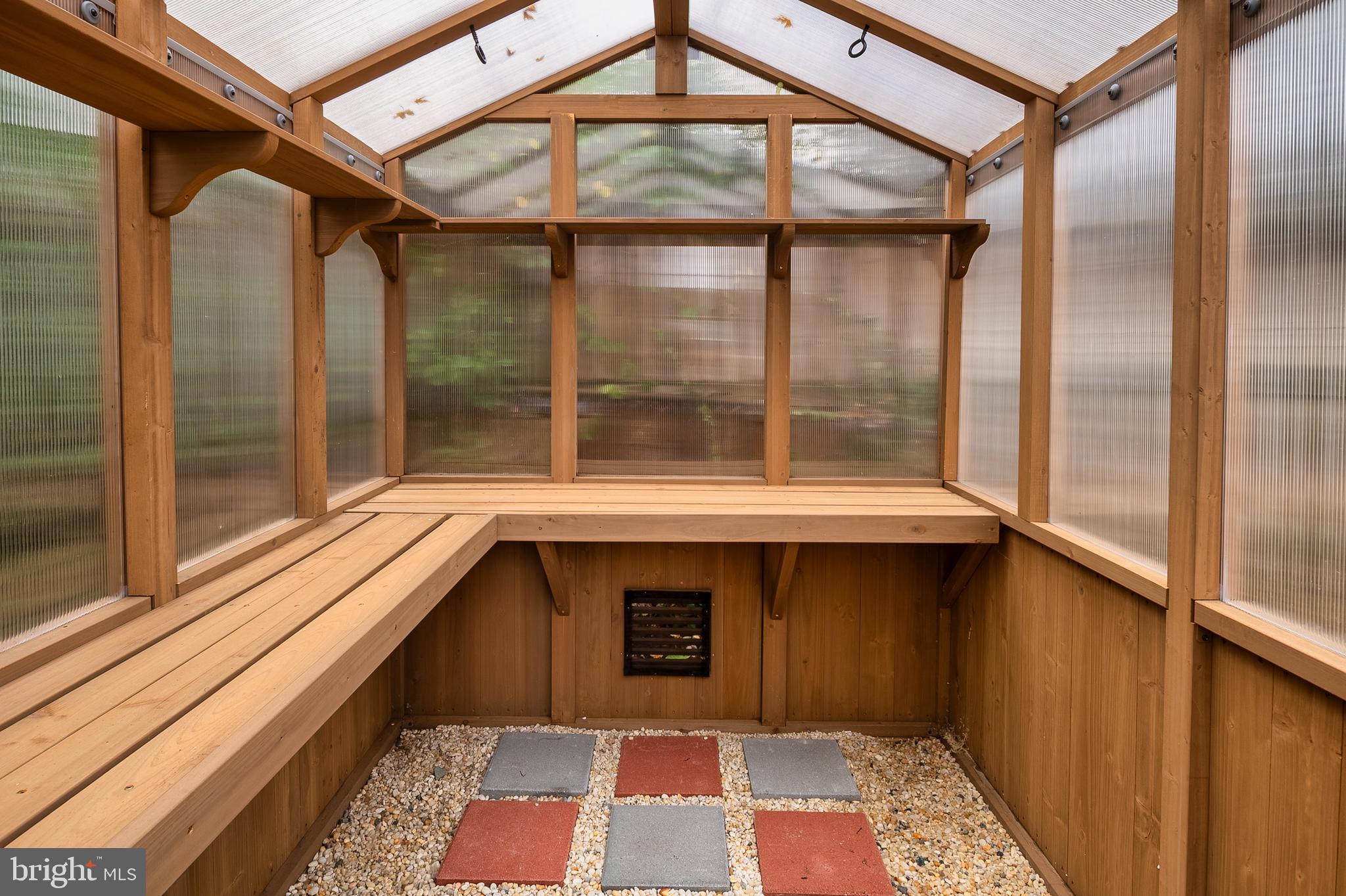 CEDARHURST - Residential