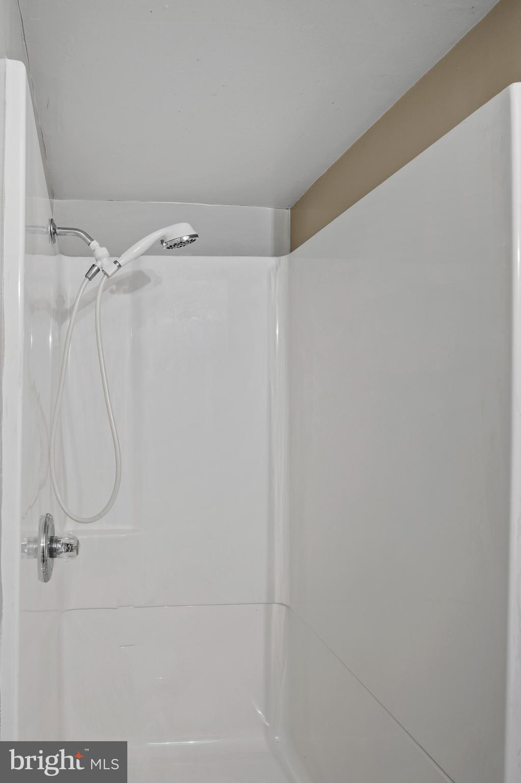 CEDARHURST - Residential