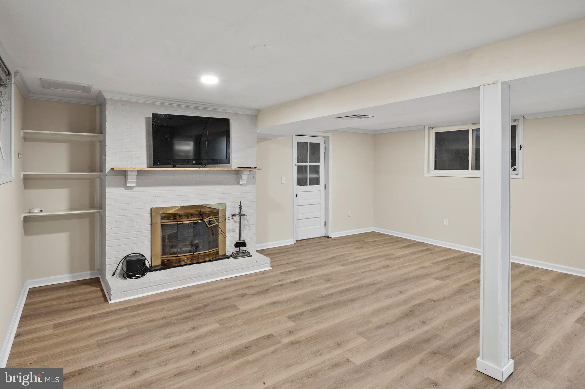 CEDARHURST - Residential