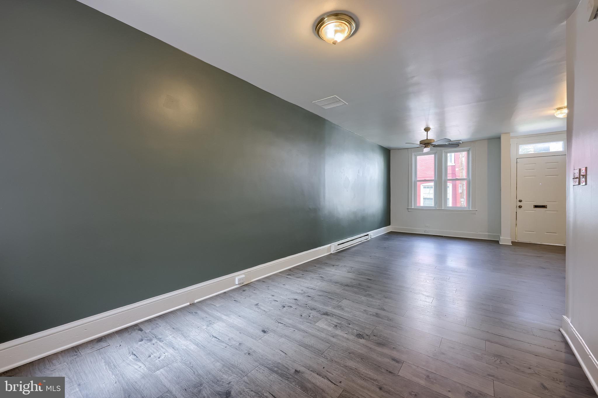 LANCASTER - Residential