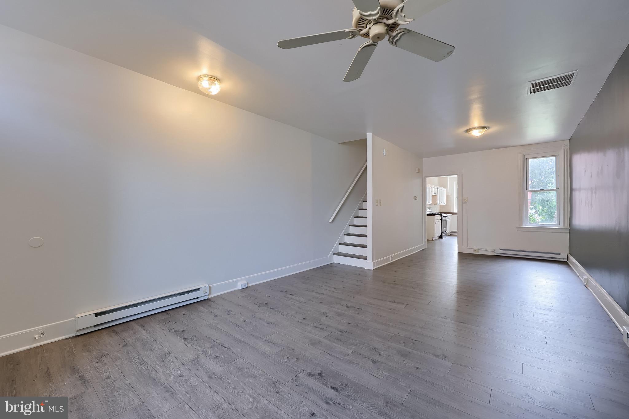 LANCASTER - Residential