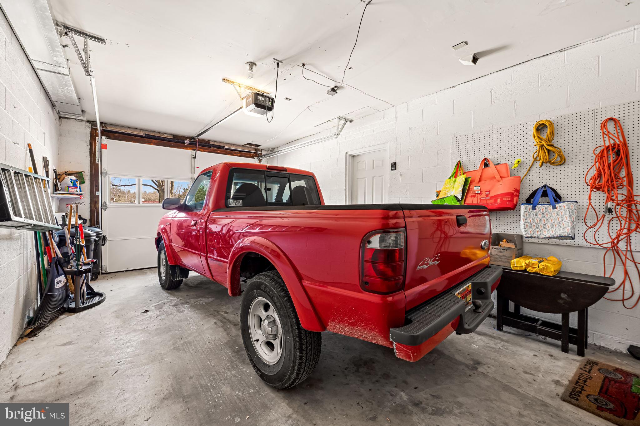 THORNTON WOOD - Residential