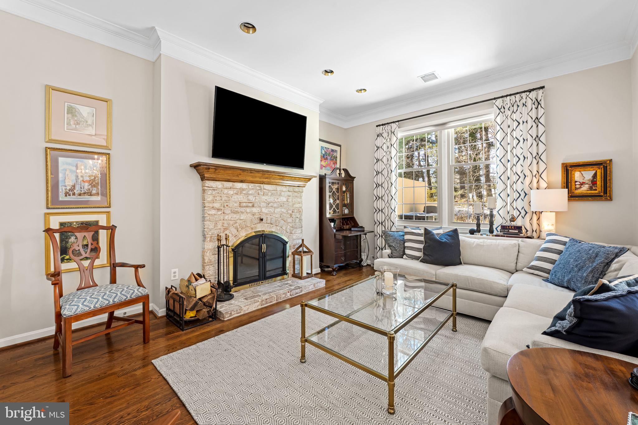 THORNTON WOOD - Residential