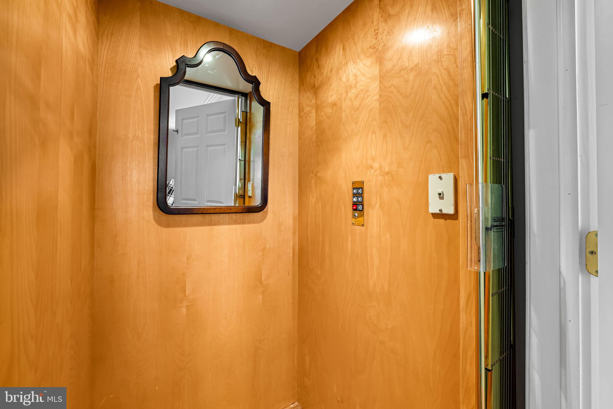 THORNTON WOOD - Residential