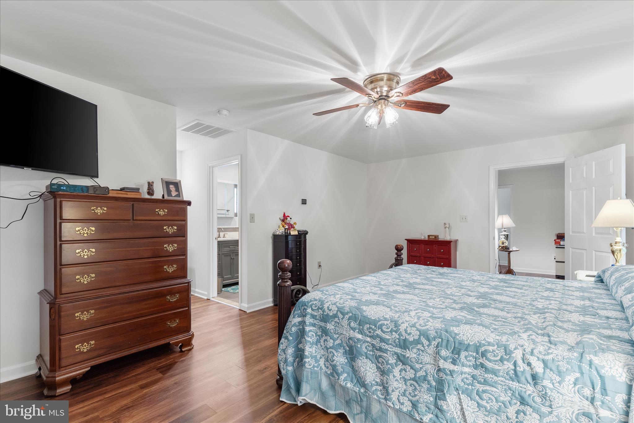 PINEWOOD ACRES - Residential