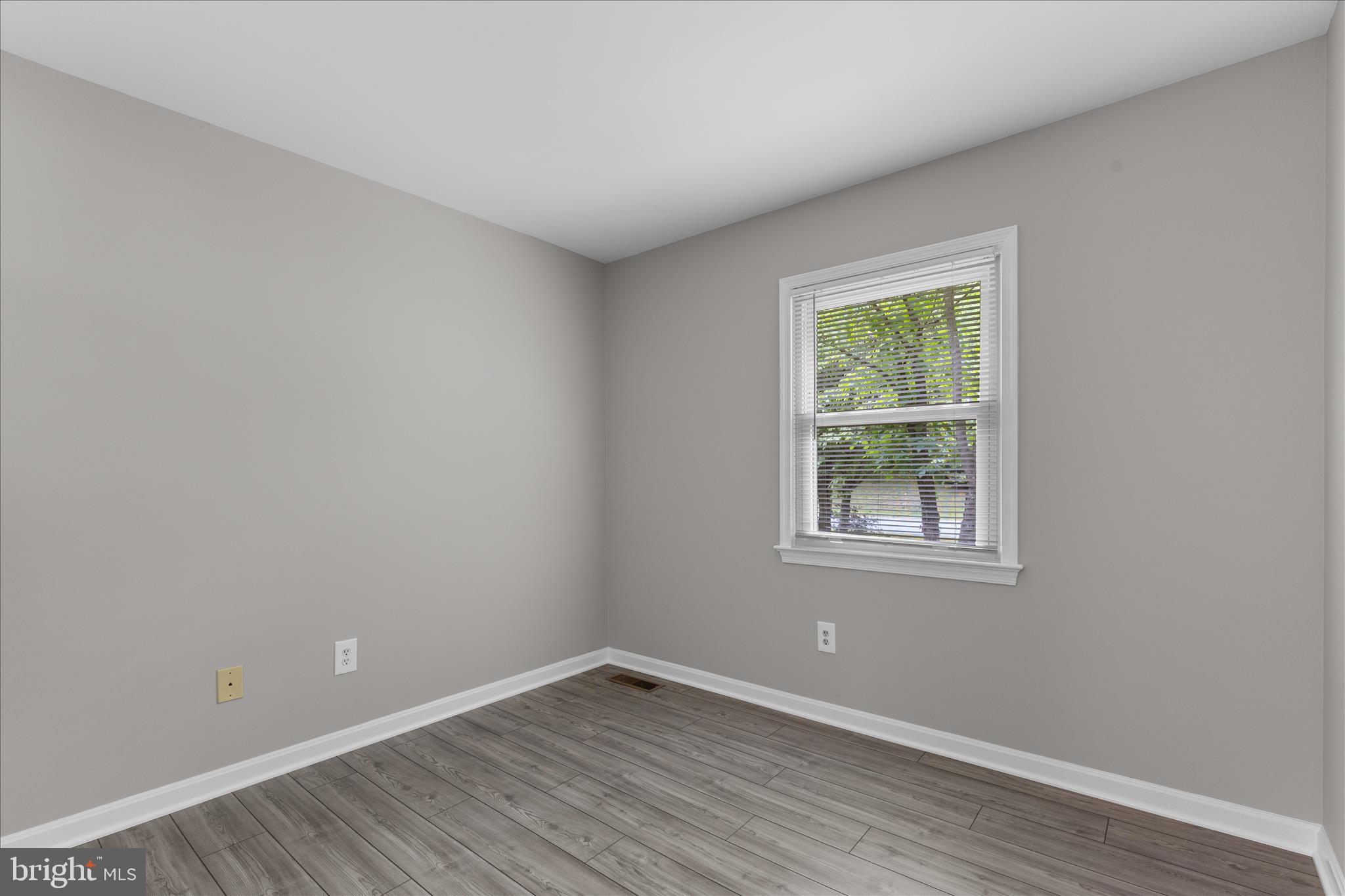 PINEWOOD ACRES - Residential