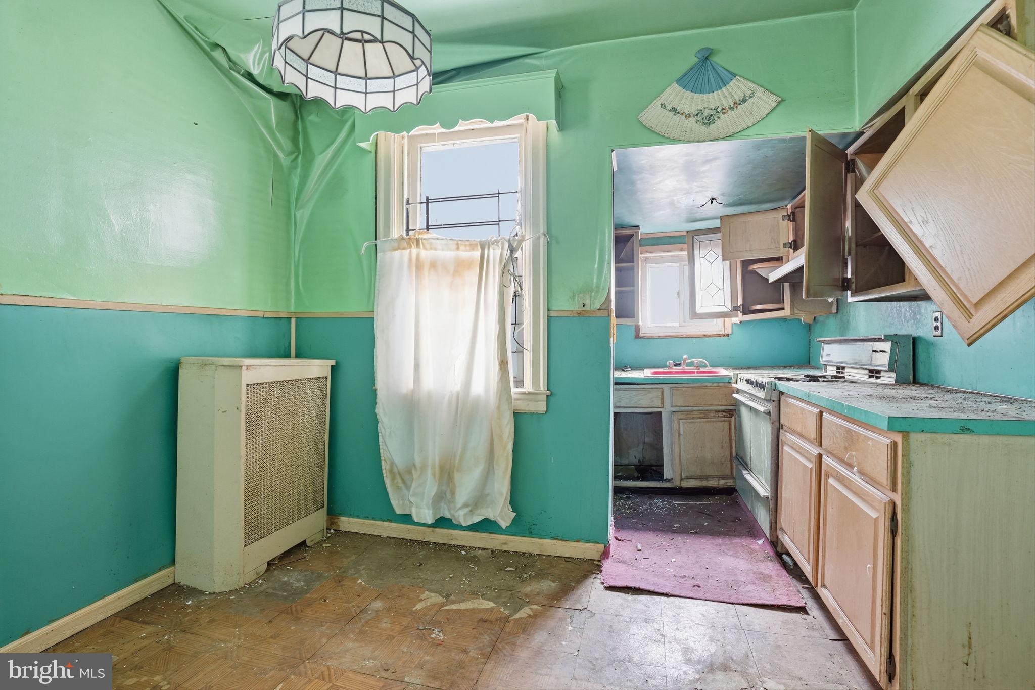 716 E RITTENHOUSE STREET