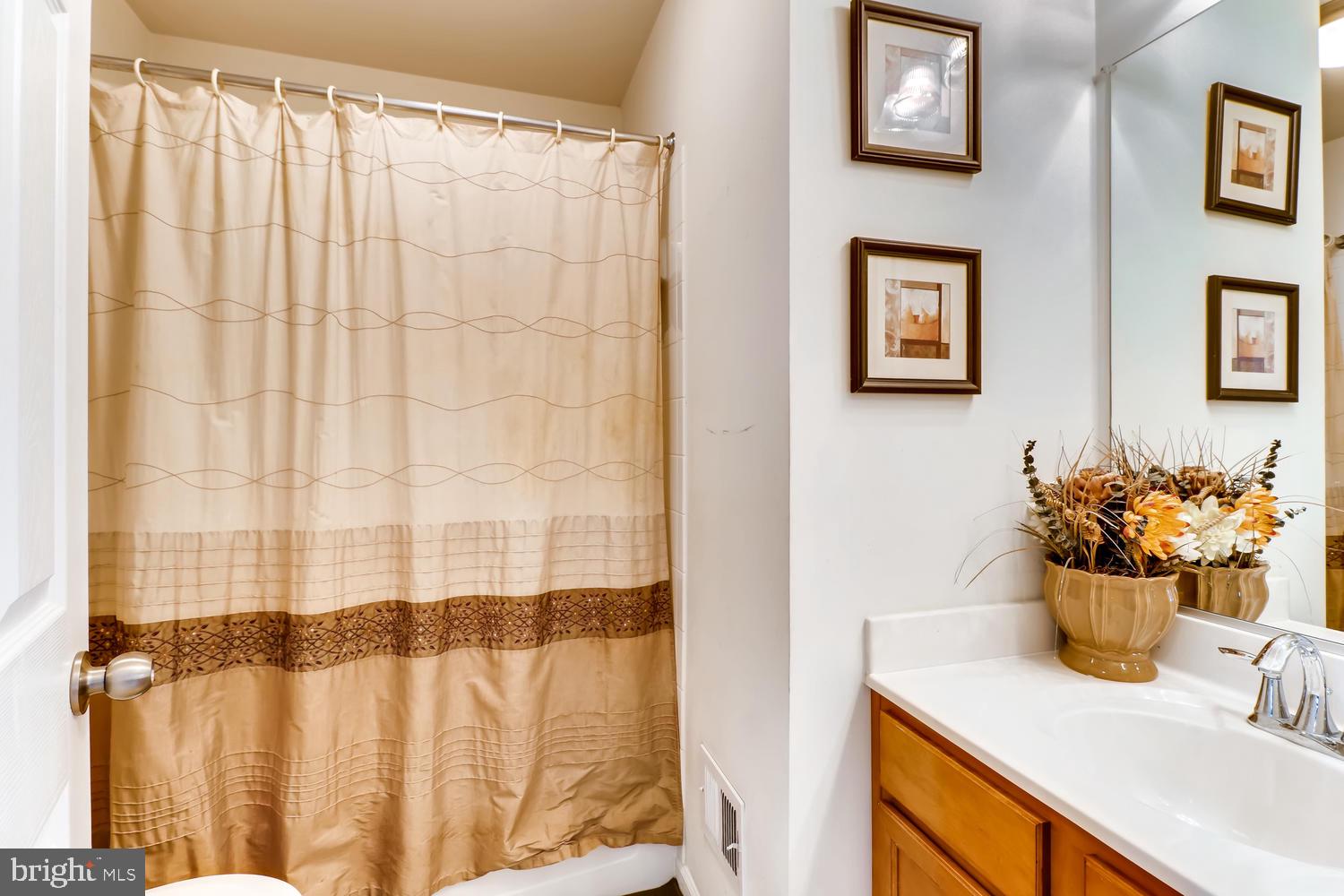 LAKES AT STANSBURY SHORE - Residential