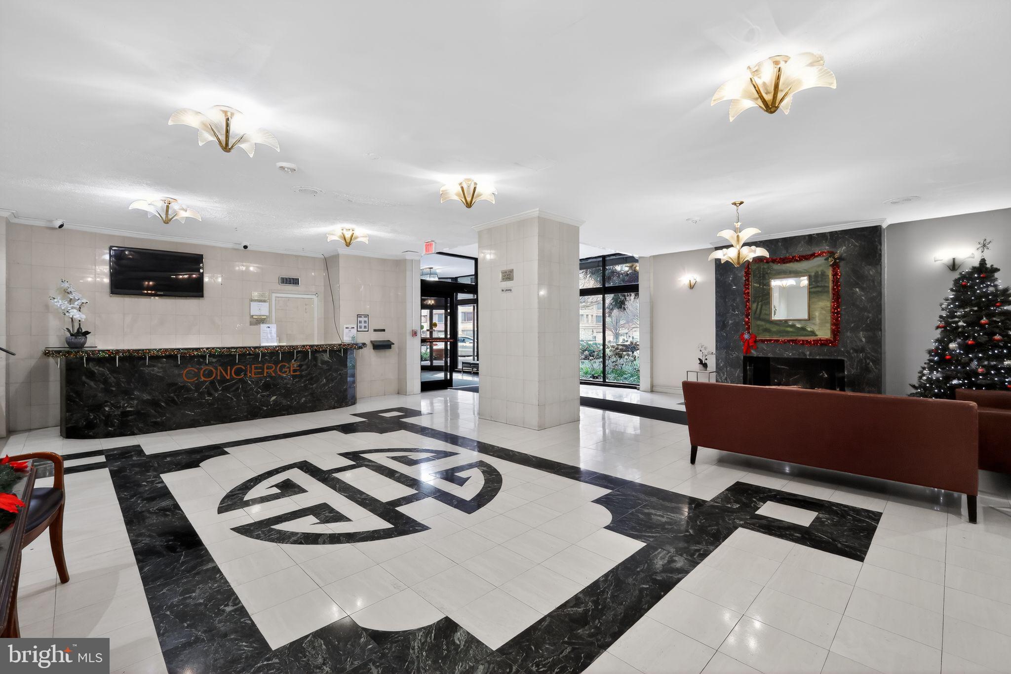 ROSSLYN - Residential