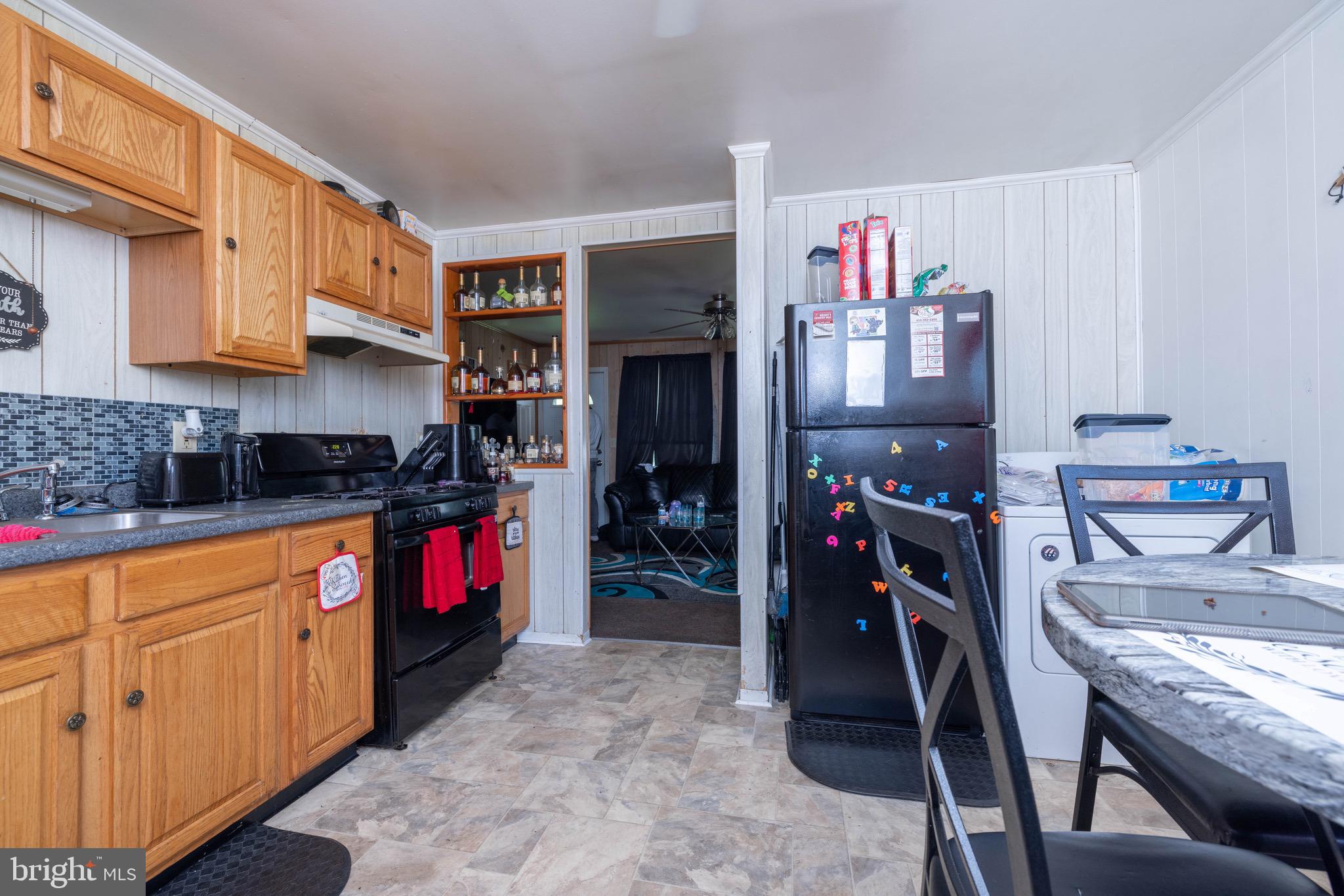 HOLLINGSWORTH MANOR - Residential