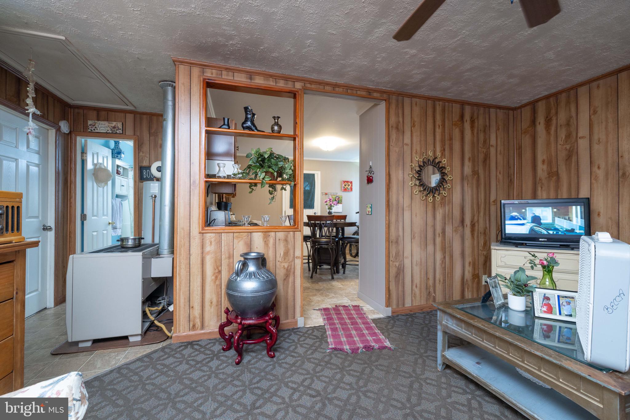 HOLLINGSWORTH MANOR - Residential