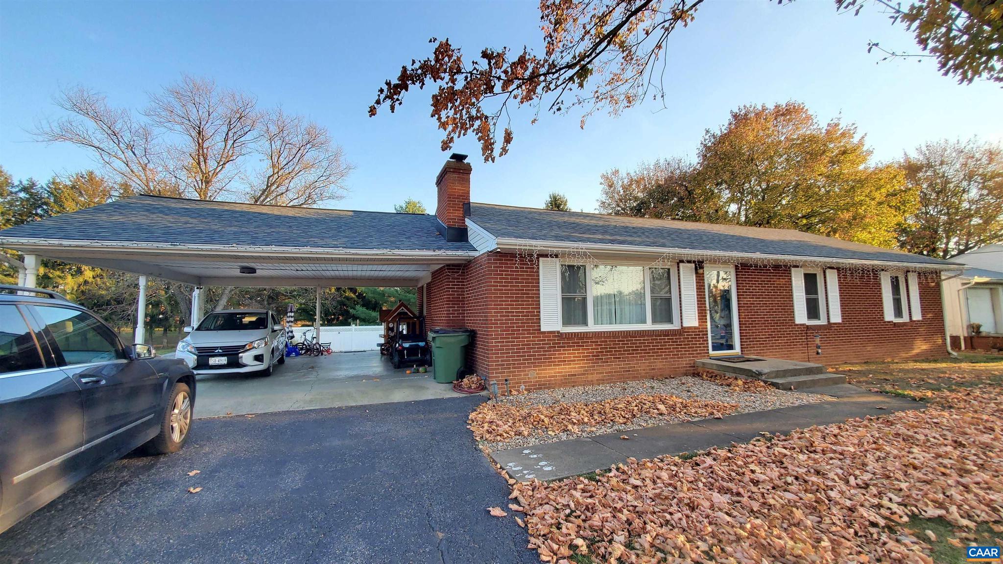 138 TINKLING SPRINGS RD