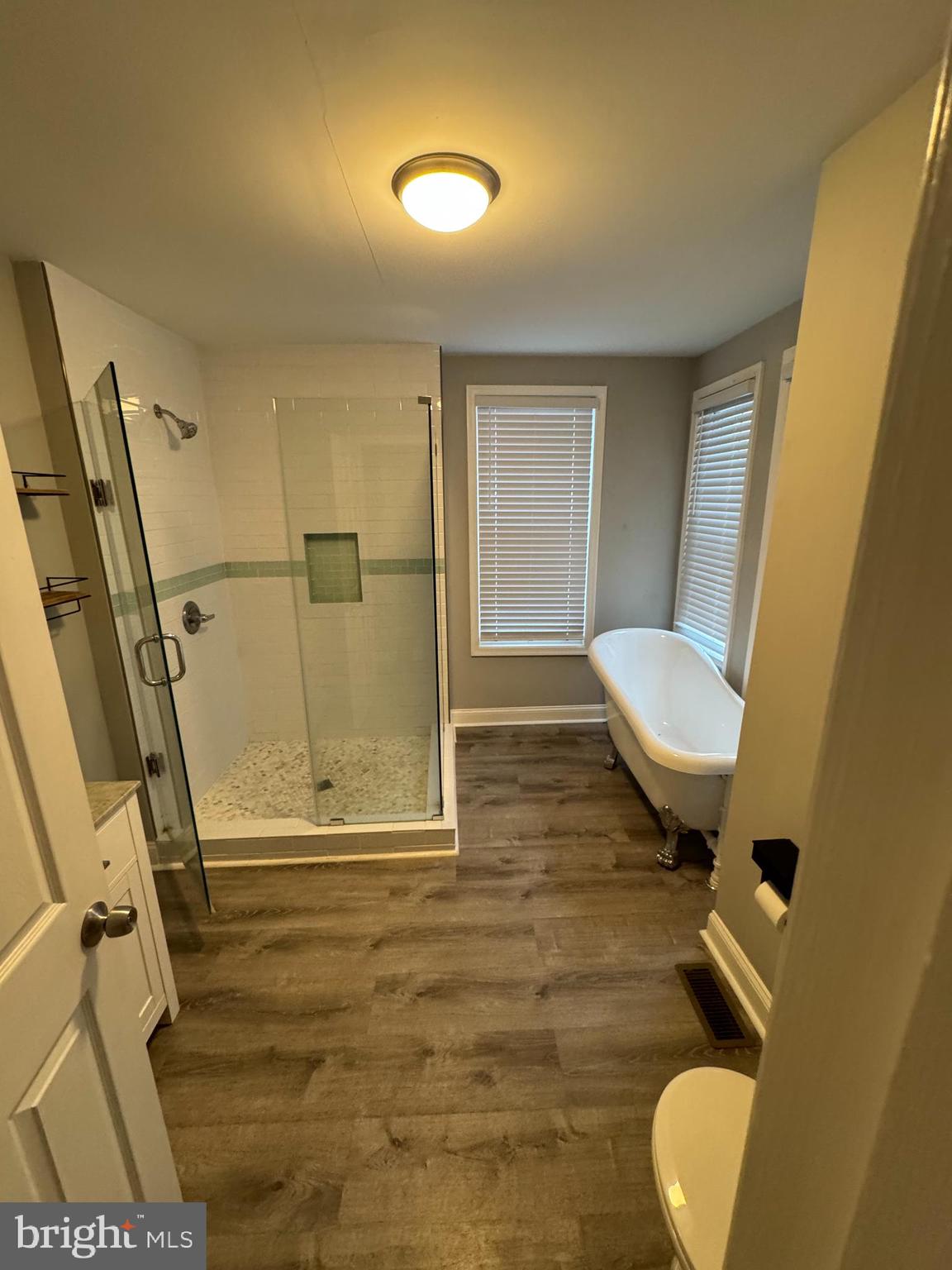 302 E ELM STREET