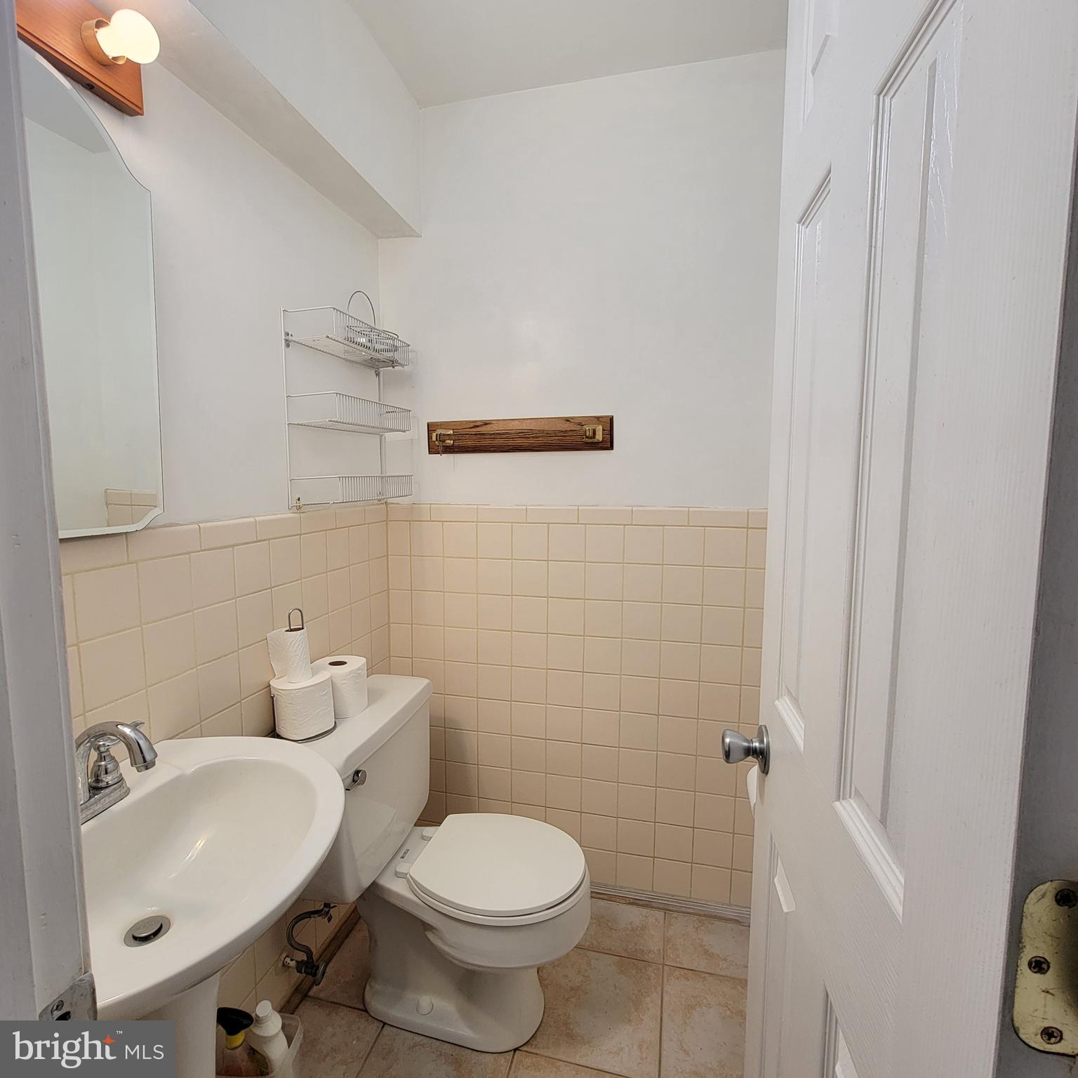 SOUTHGATE WOODS TOWNHOUSES - Residential