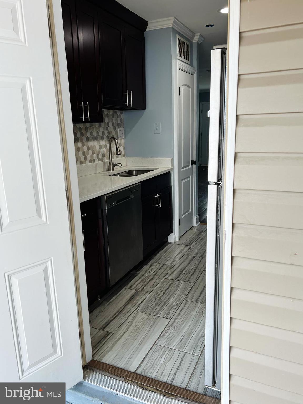 PALMER PARK 01 - Residential