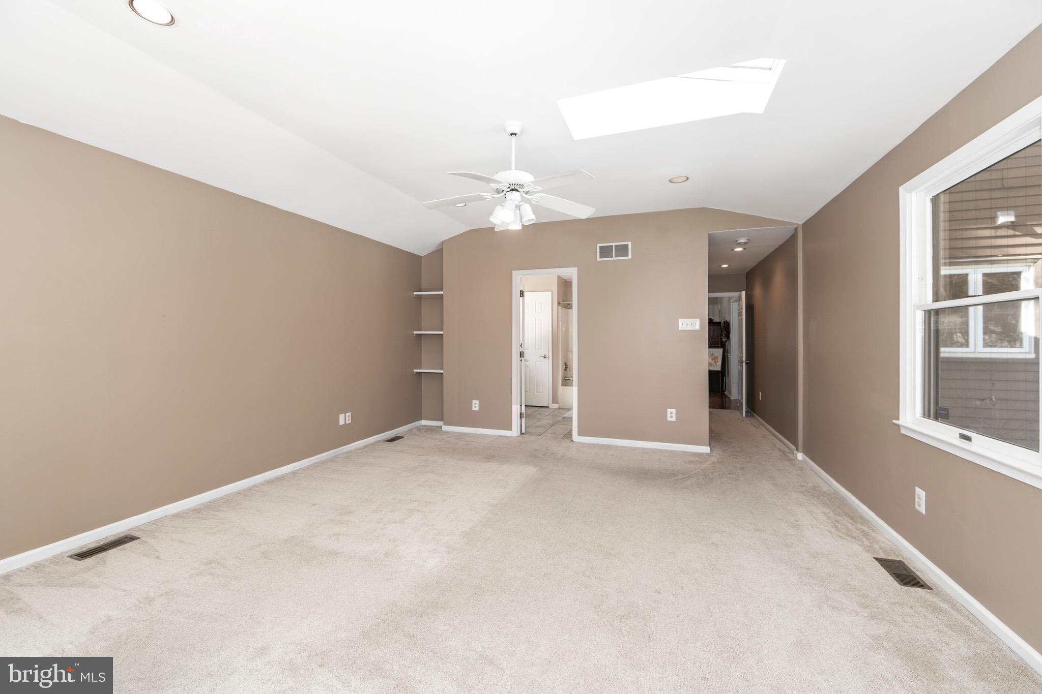 ACORN HILL - Residential