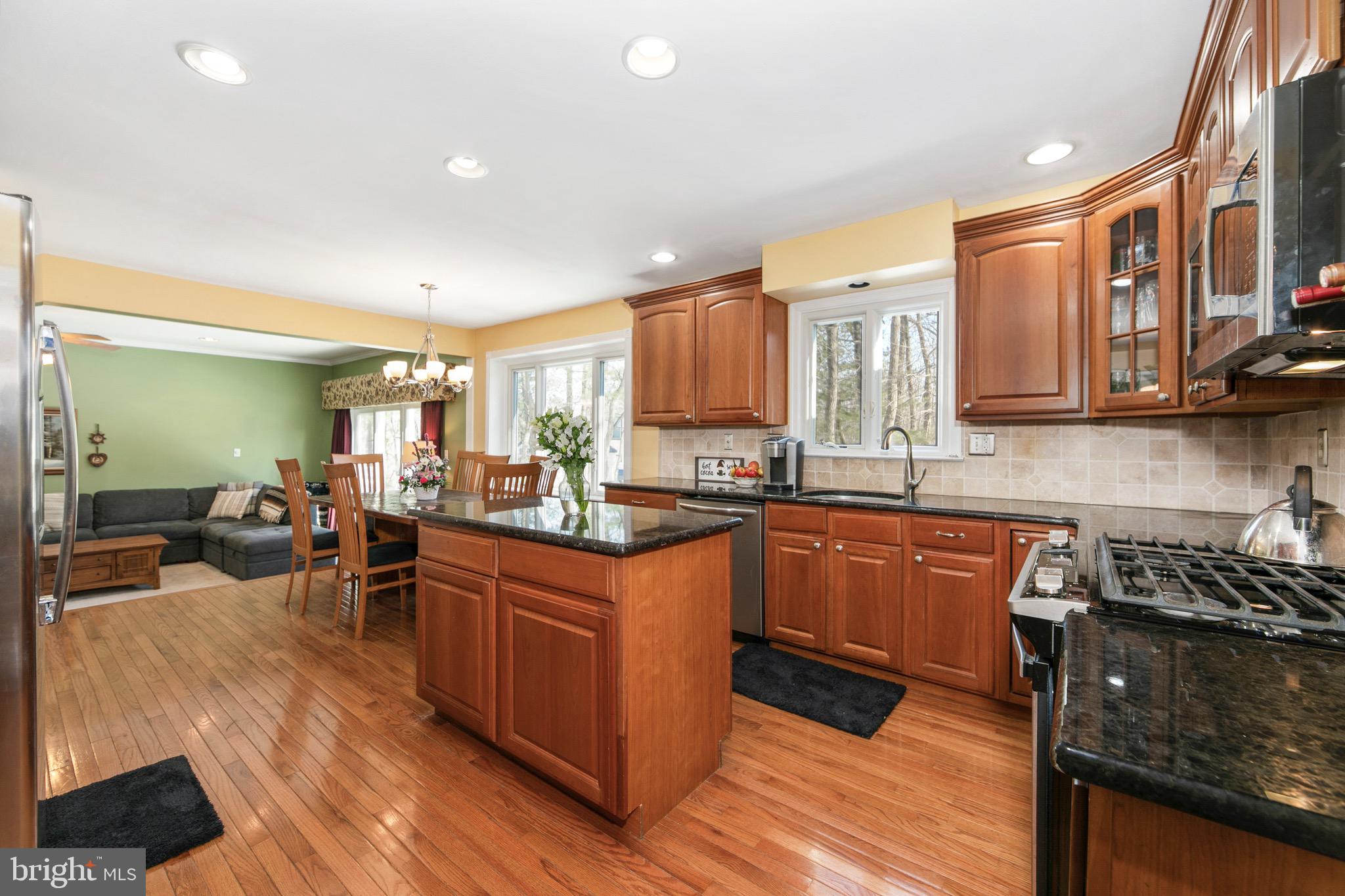 ACORN HILL - Residential