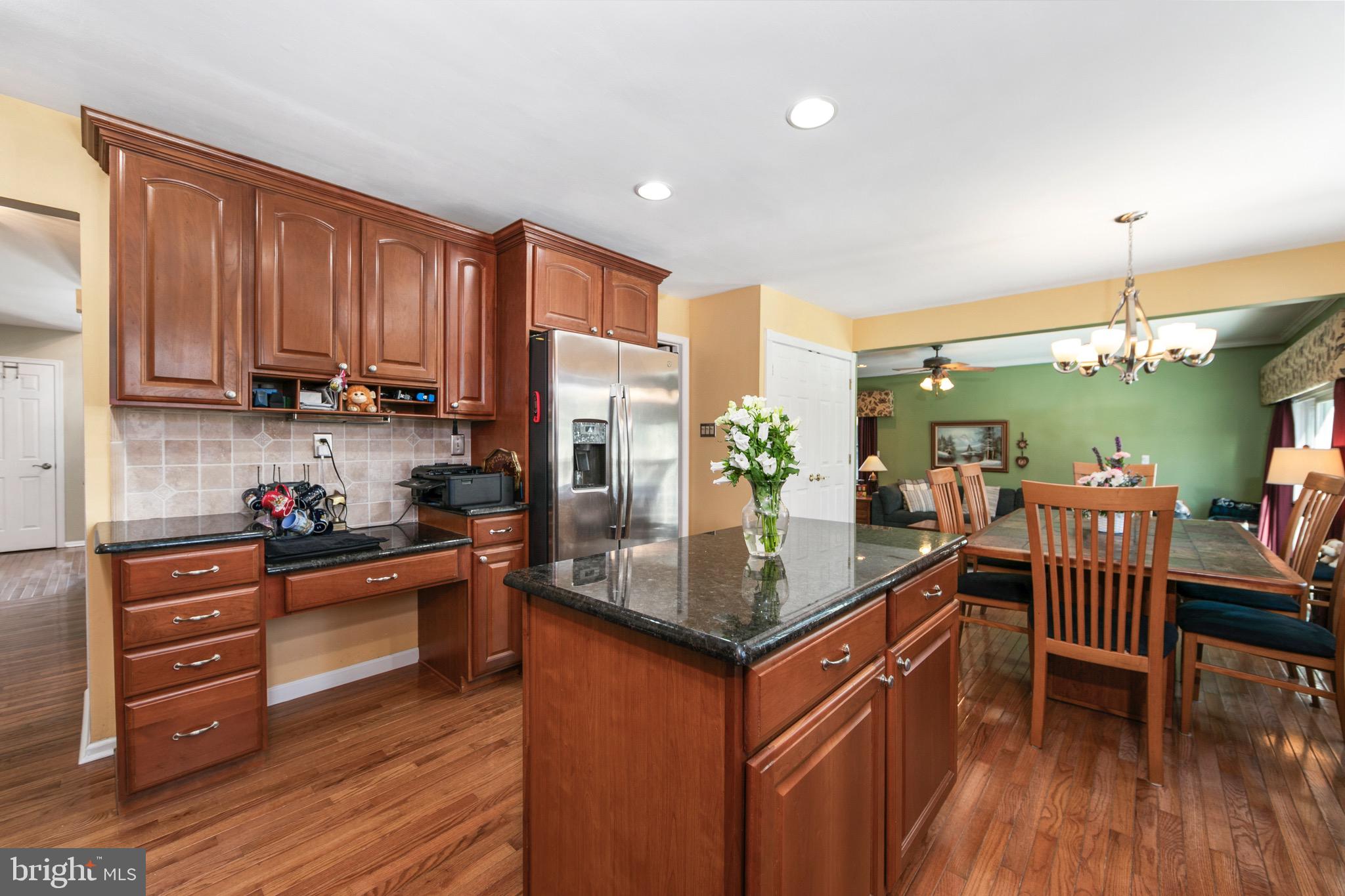 ACORN HILL - Residential