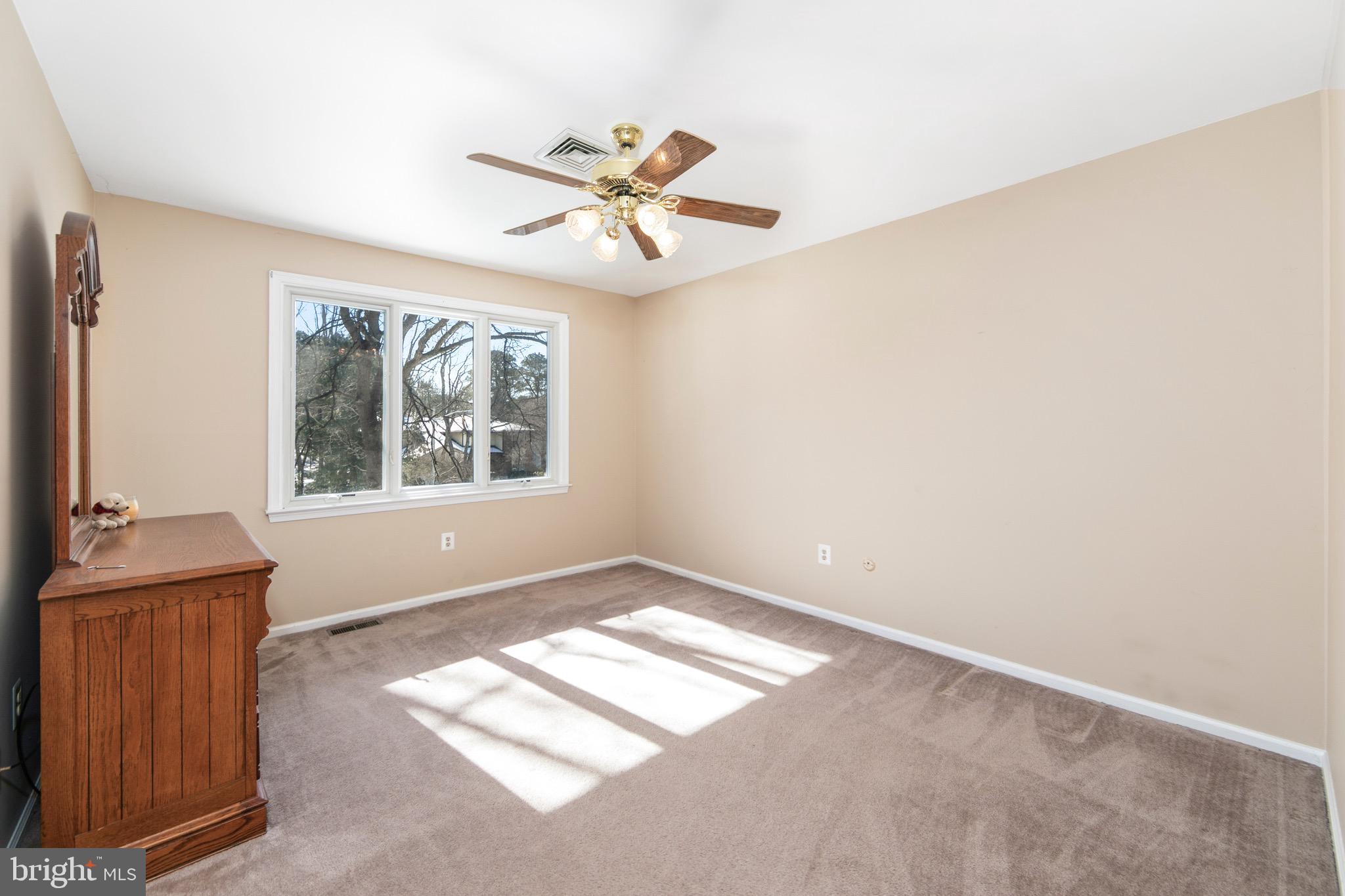 ACORN HILL - Residential