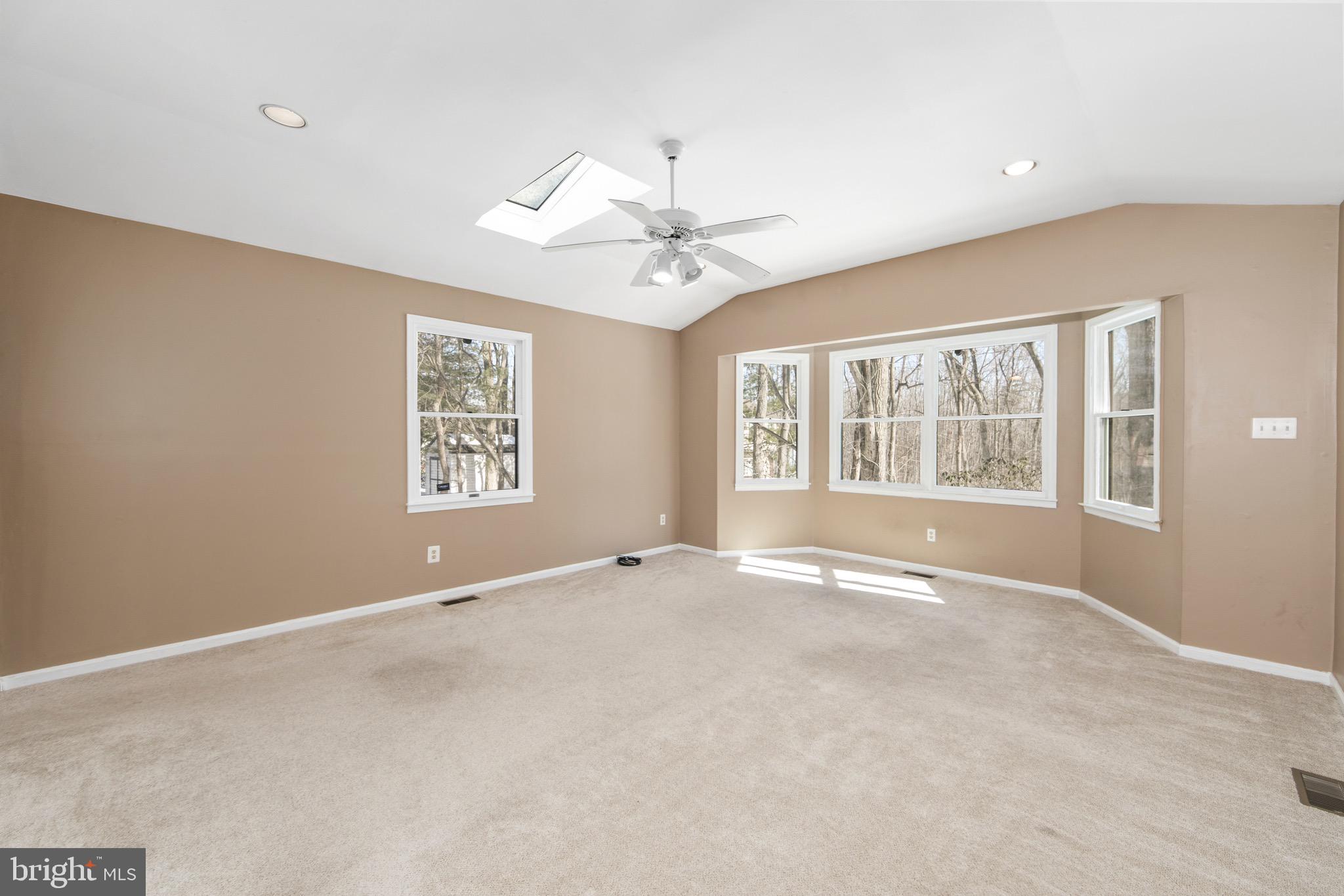 ACORN HILL - Residential