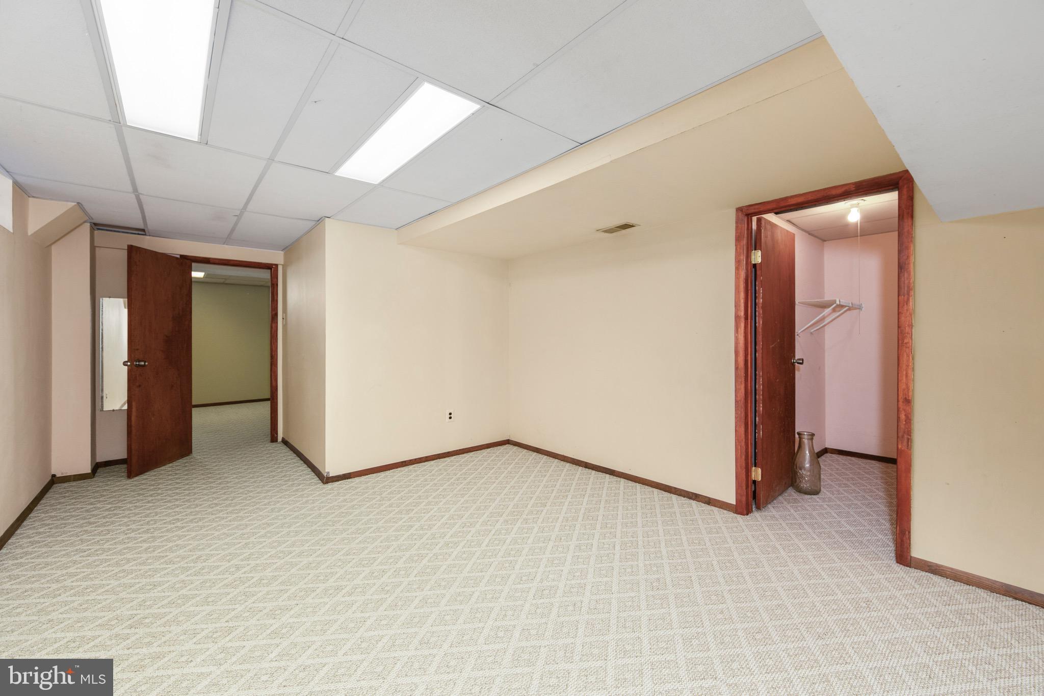 ACORN HILL - Residential