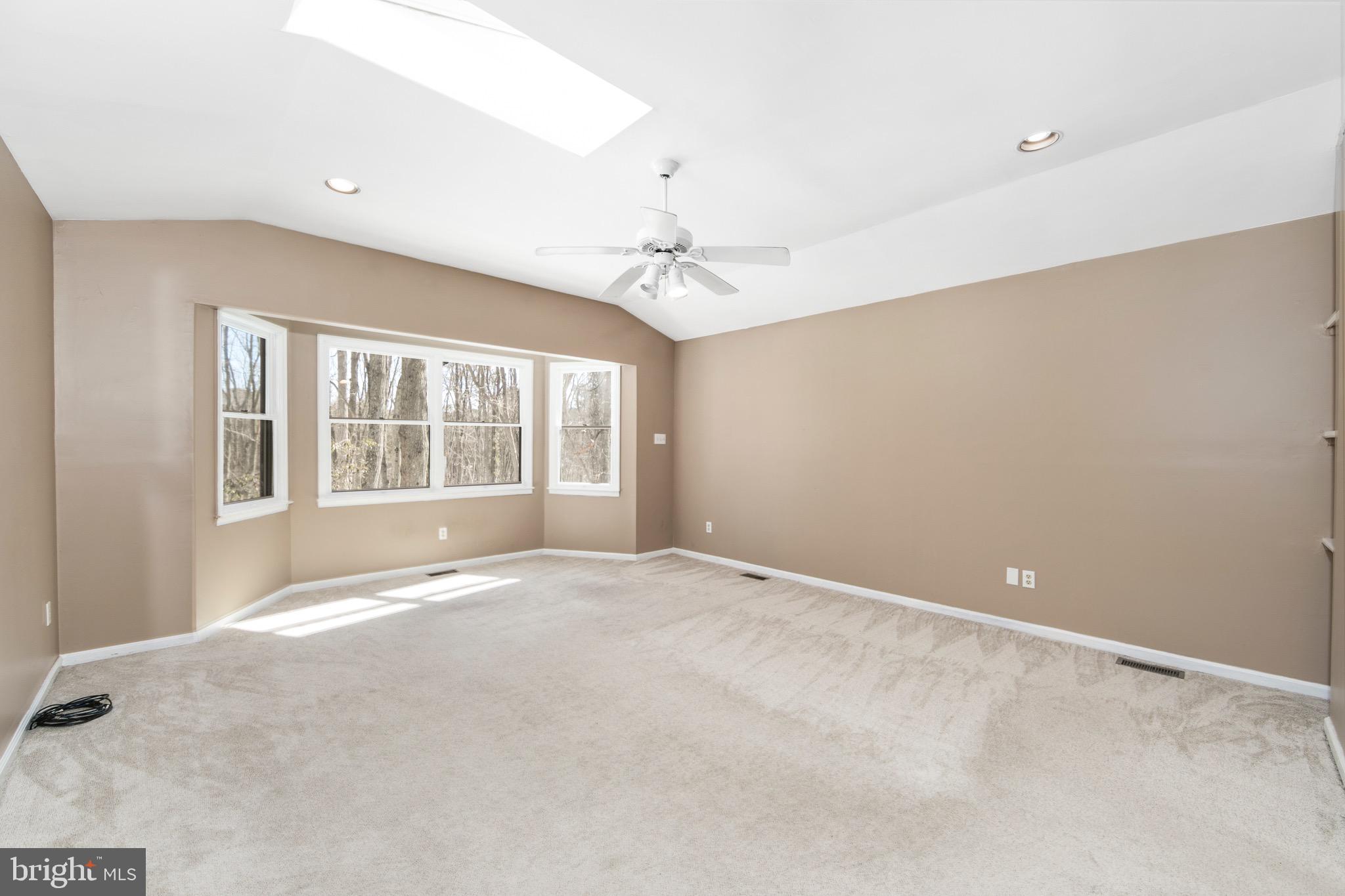 ACORN HILL - Residential