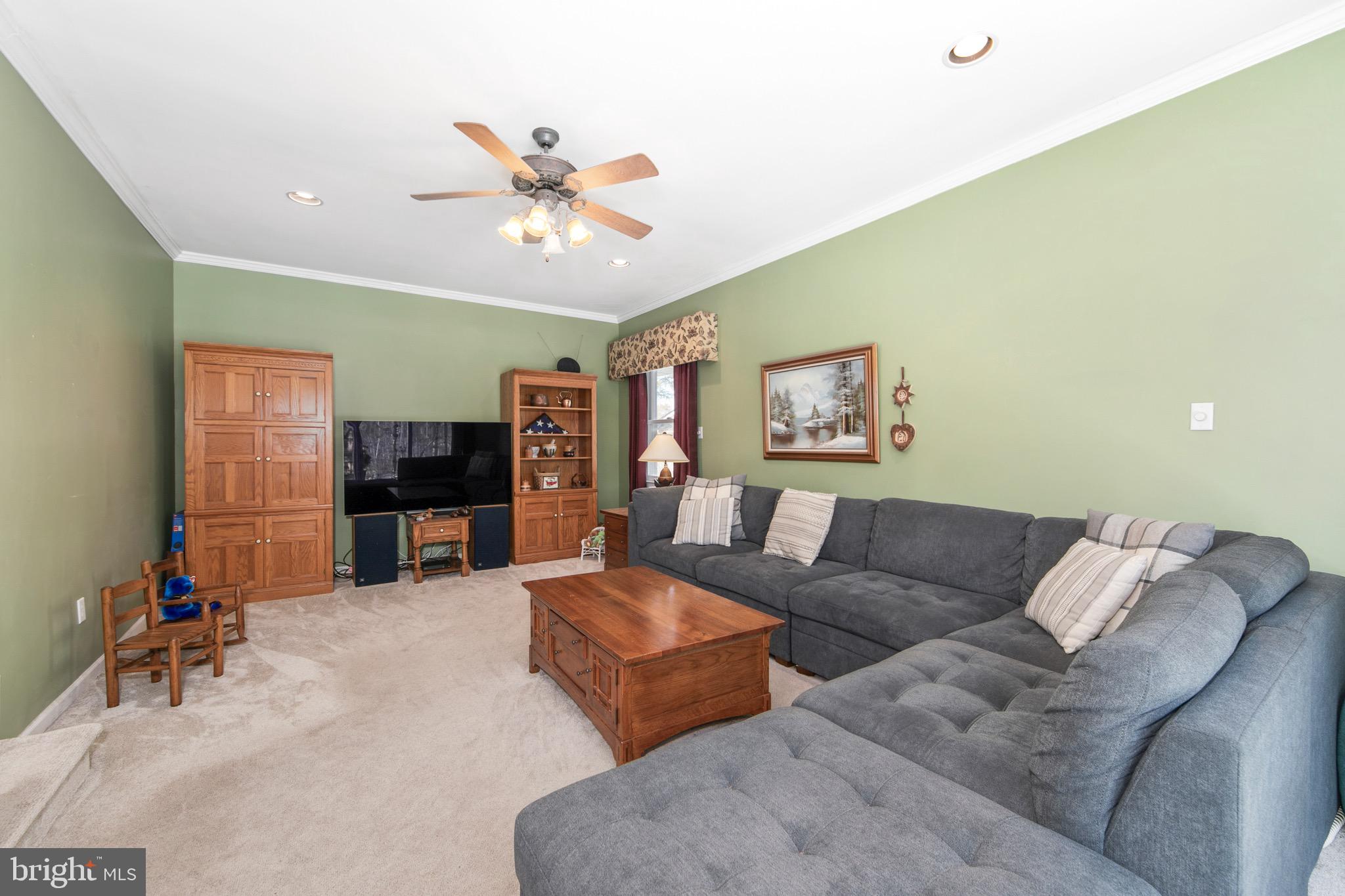 ACORN HILL - Residential