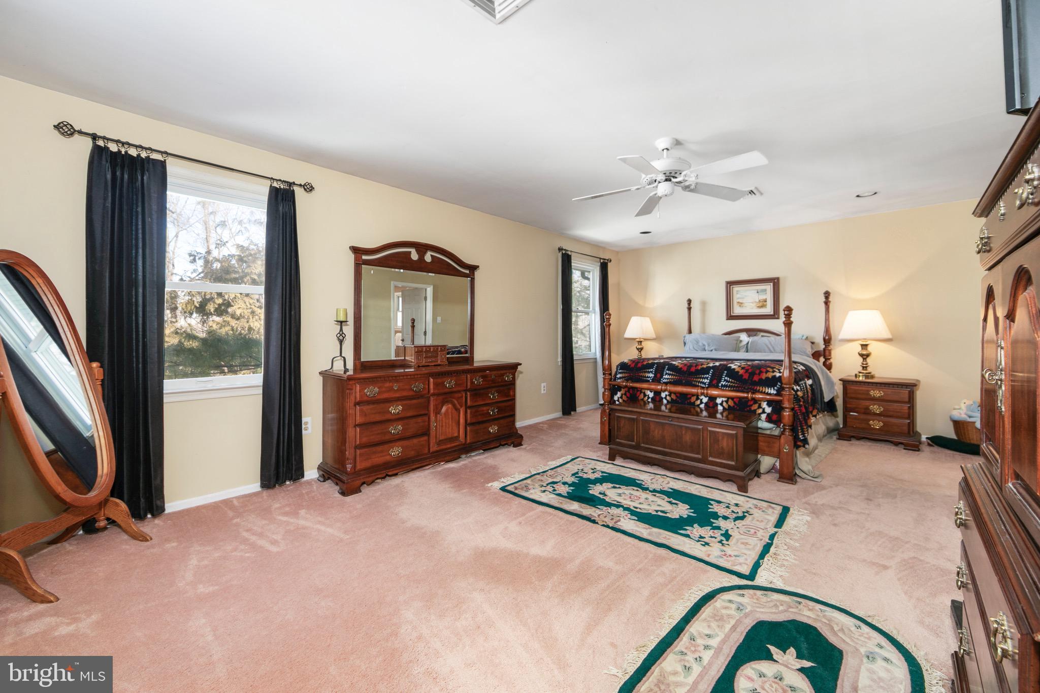 ACORN HILL - Residential