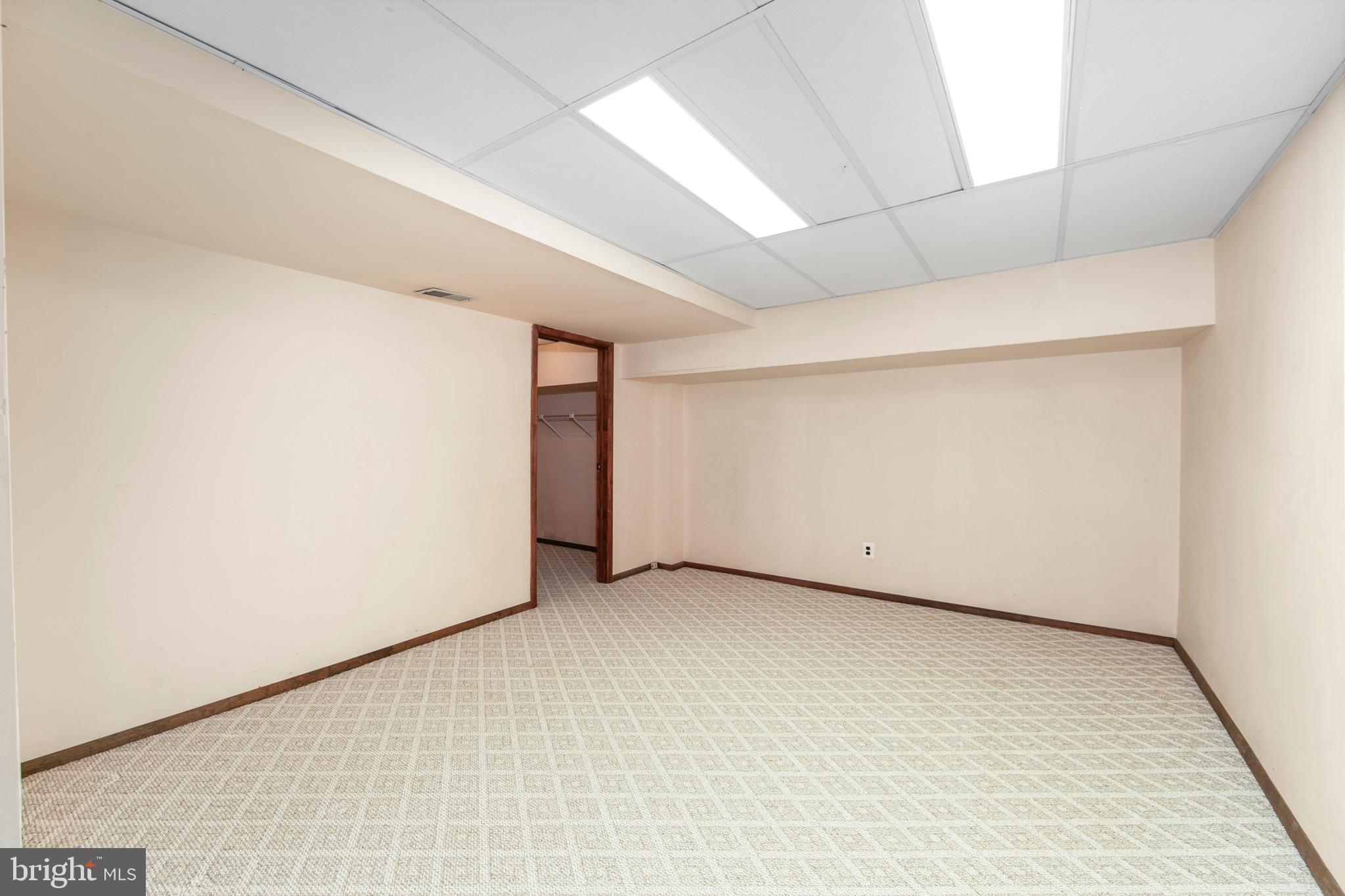 ACORN HILL - Residential