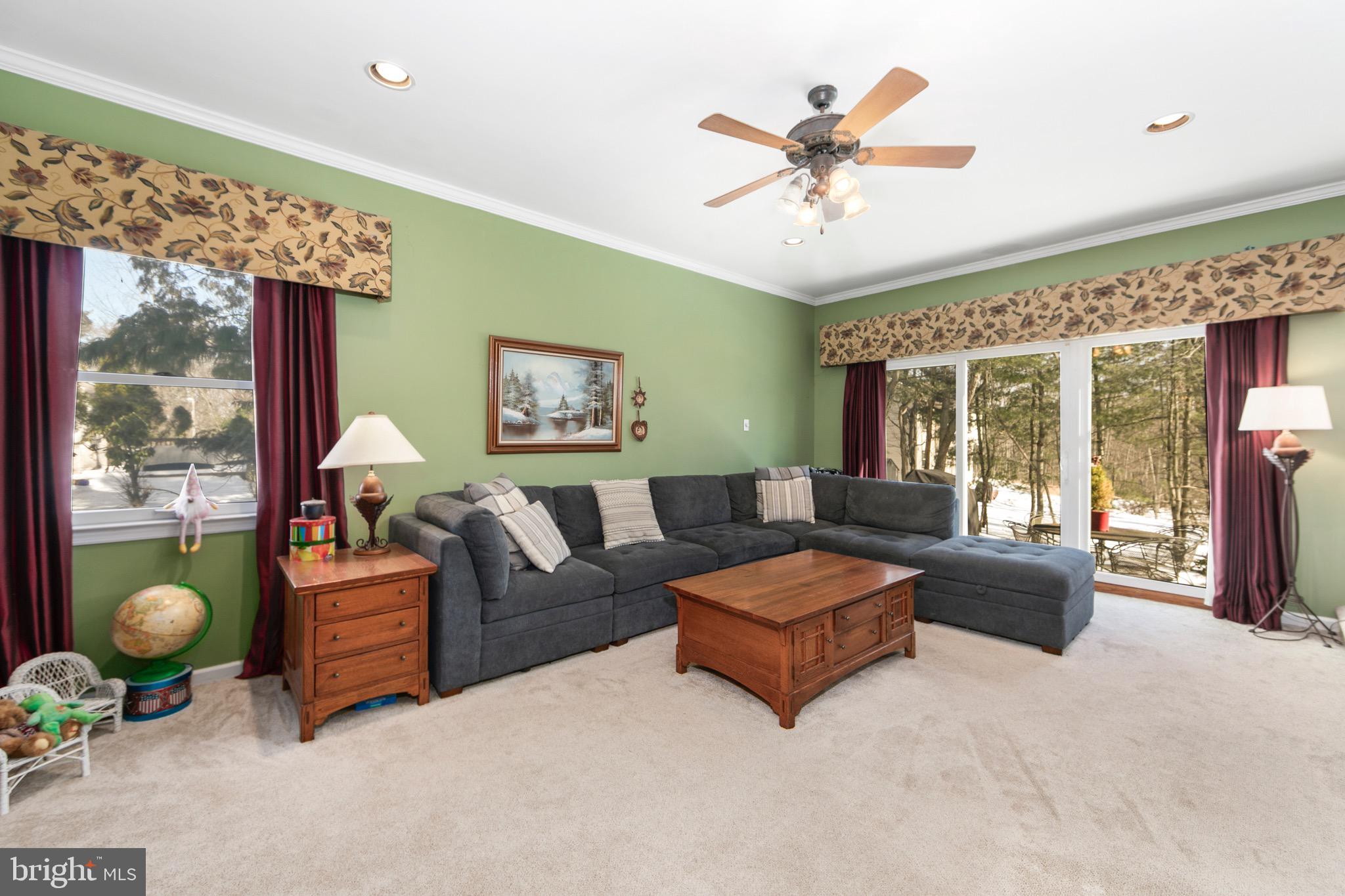 ACORN HILL - Residential