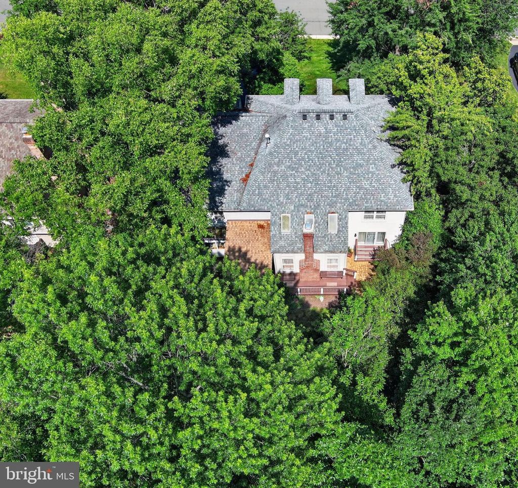 Photo of 6616 Mccambell Cluster, CENTREVILLE, VA 20120 (MLS # VAFX2329372)